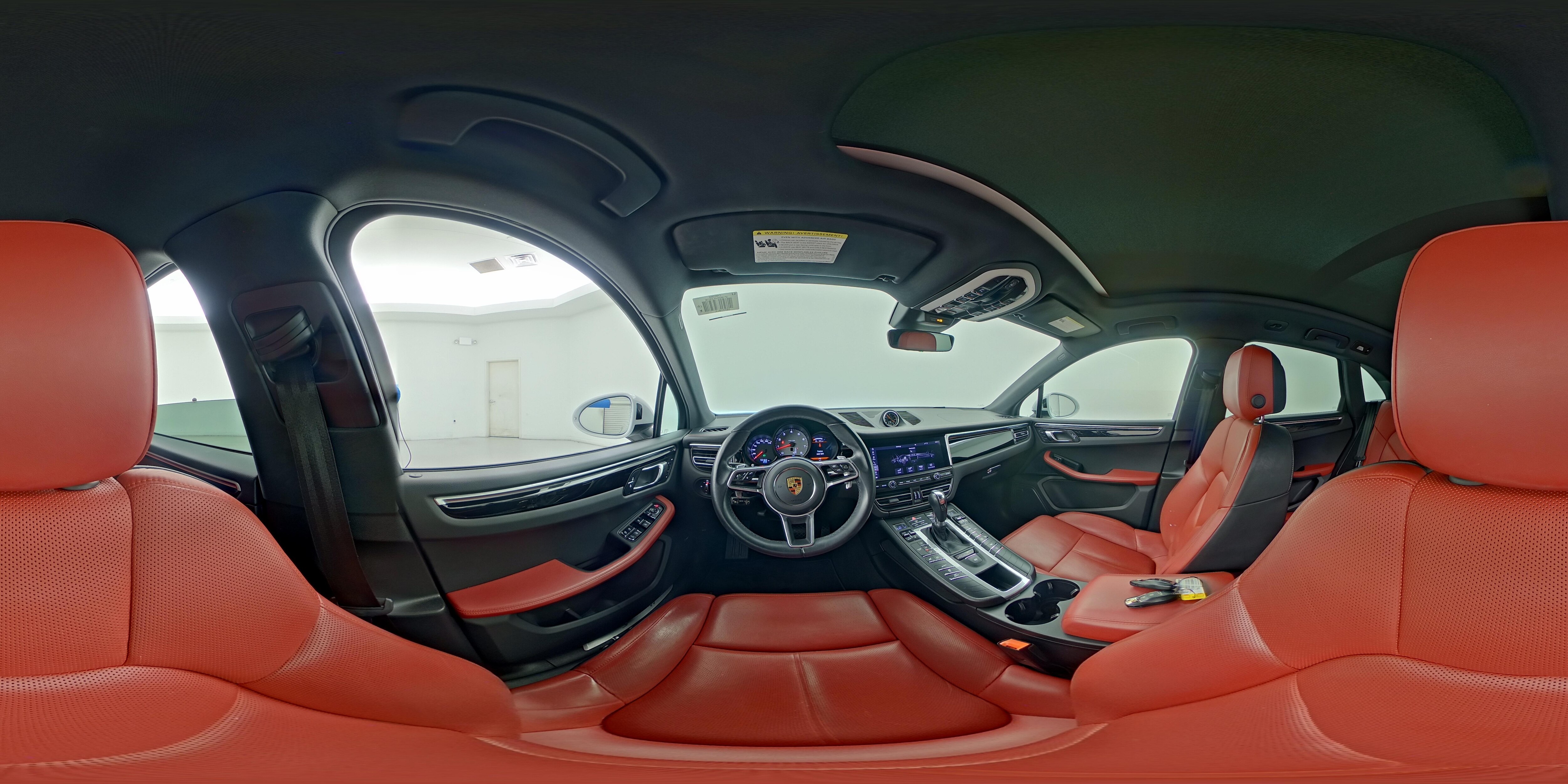 2021 Porsche Macan S - Photo 26