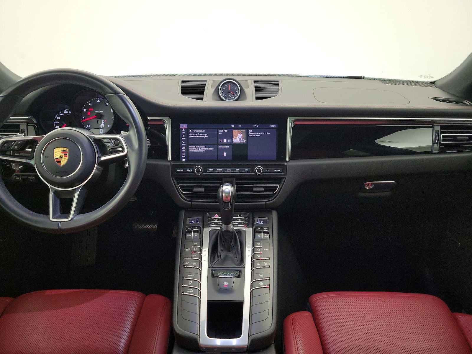 2021 Porsche Macan S - Photo 10
