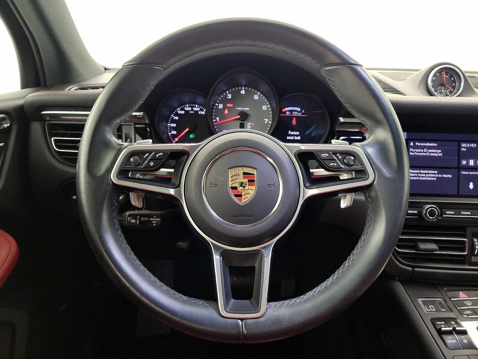 2021 Porsche Macan S - Photo 11