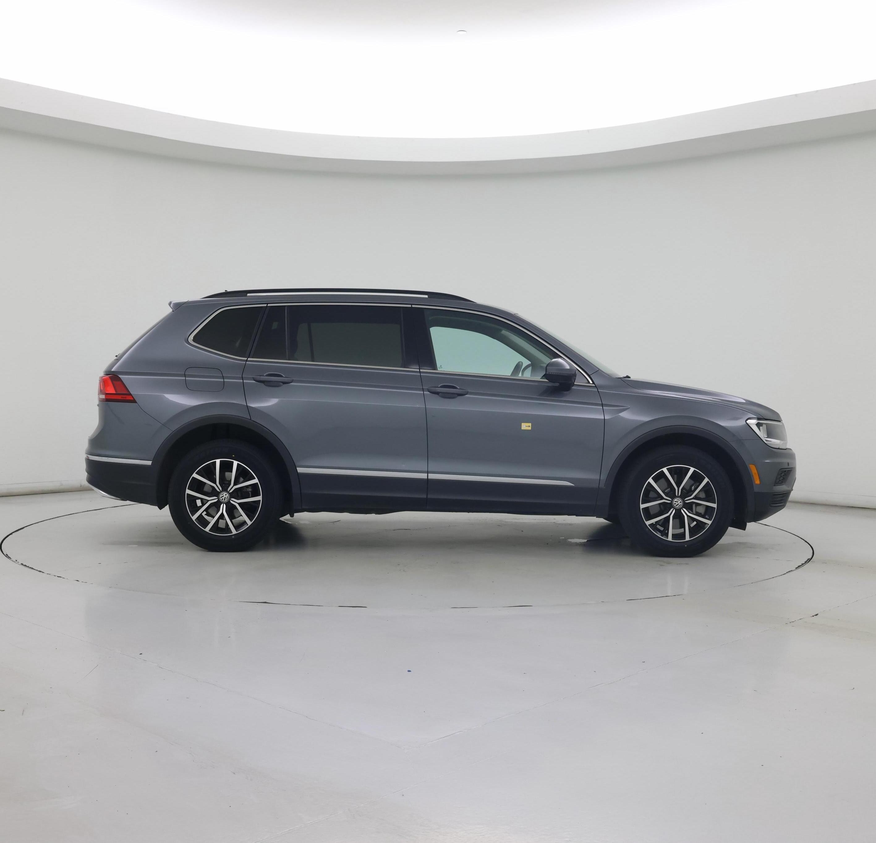 Thumbnail: 2021 Volkswagen Tiguan - 7