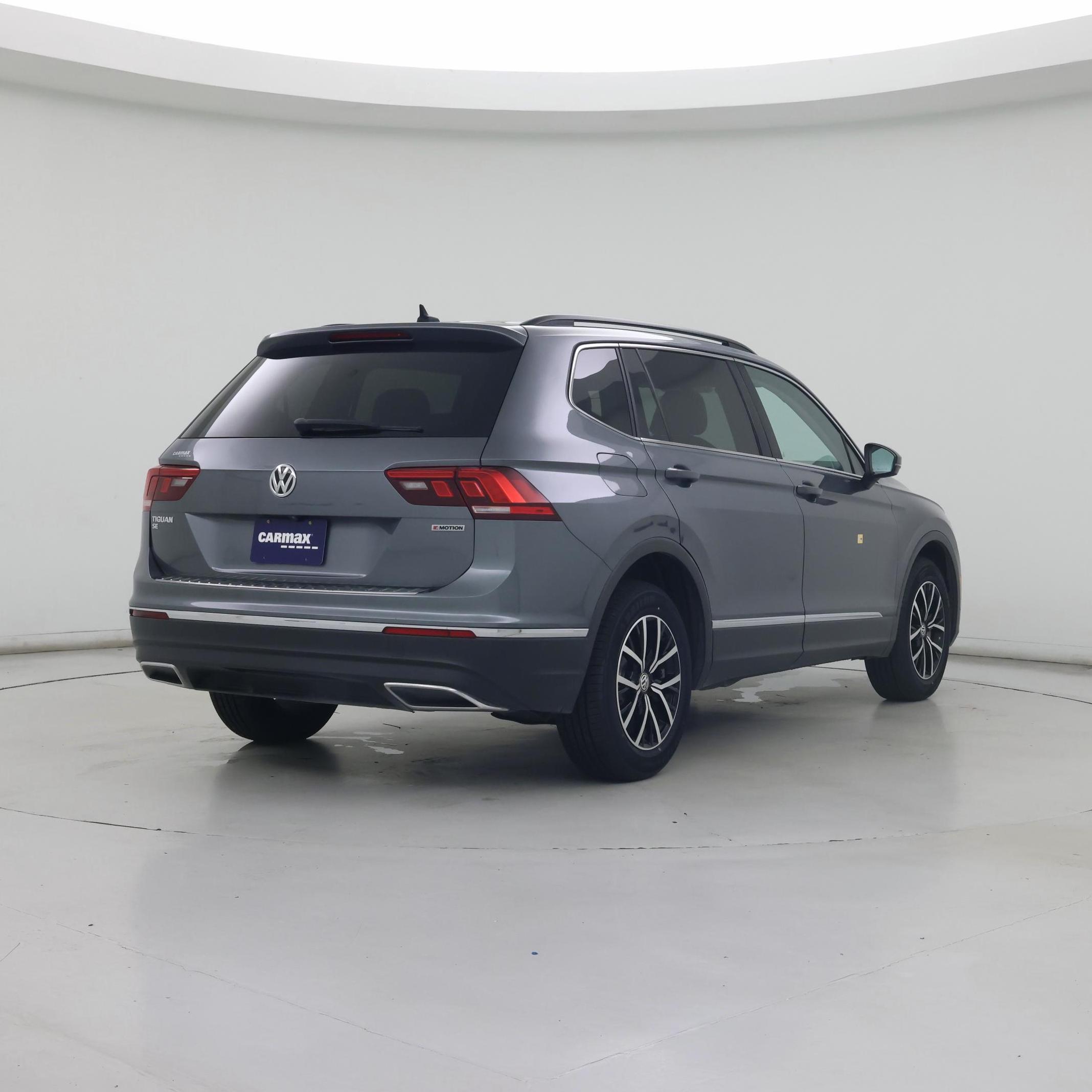 Thumbnail: 2021 Volkswagen Tiguan - 8