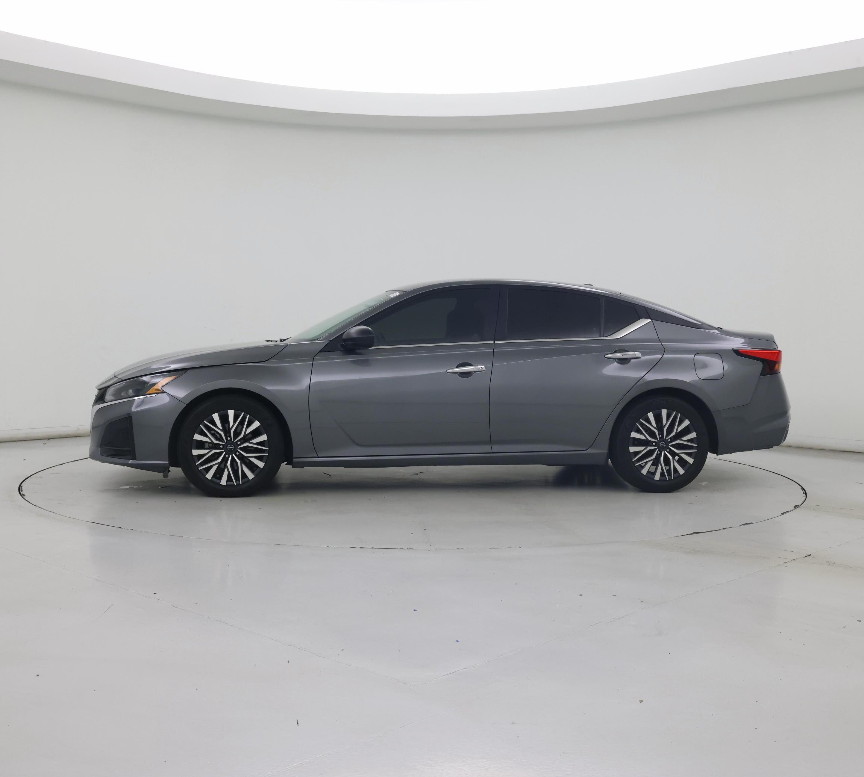 Thumbnail: 2024 Nissan Altima - 3