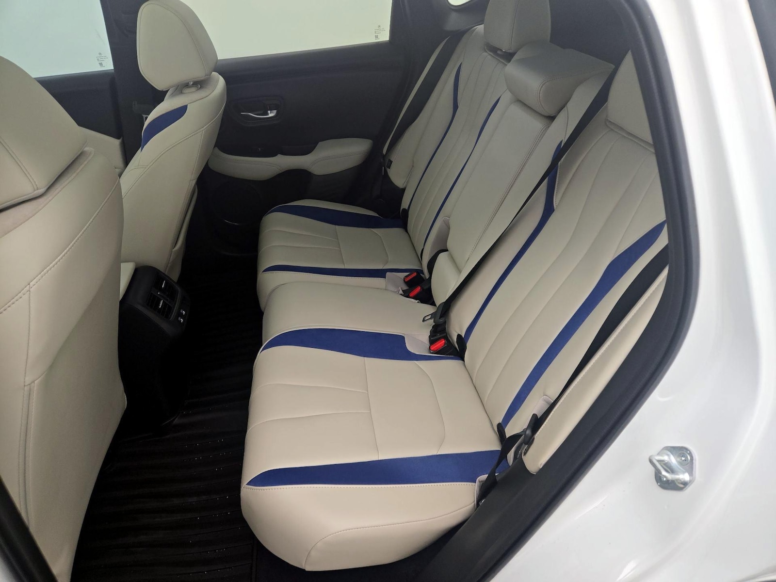 2025 Acura ADX A-Spec Package - Photo 21