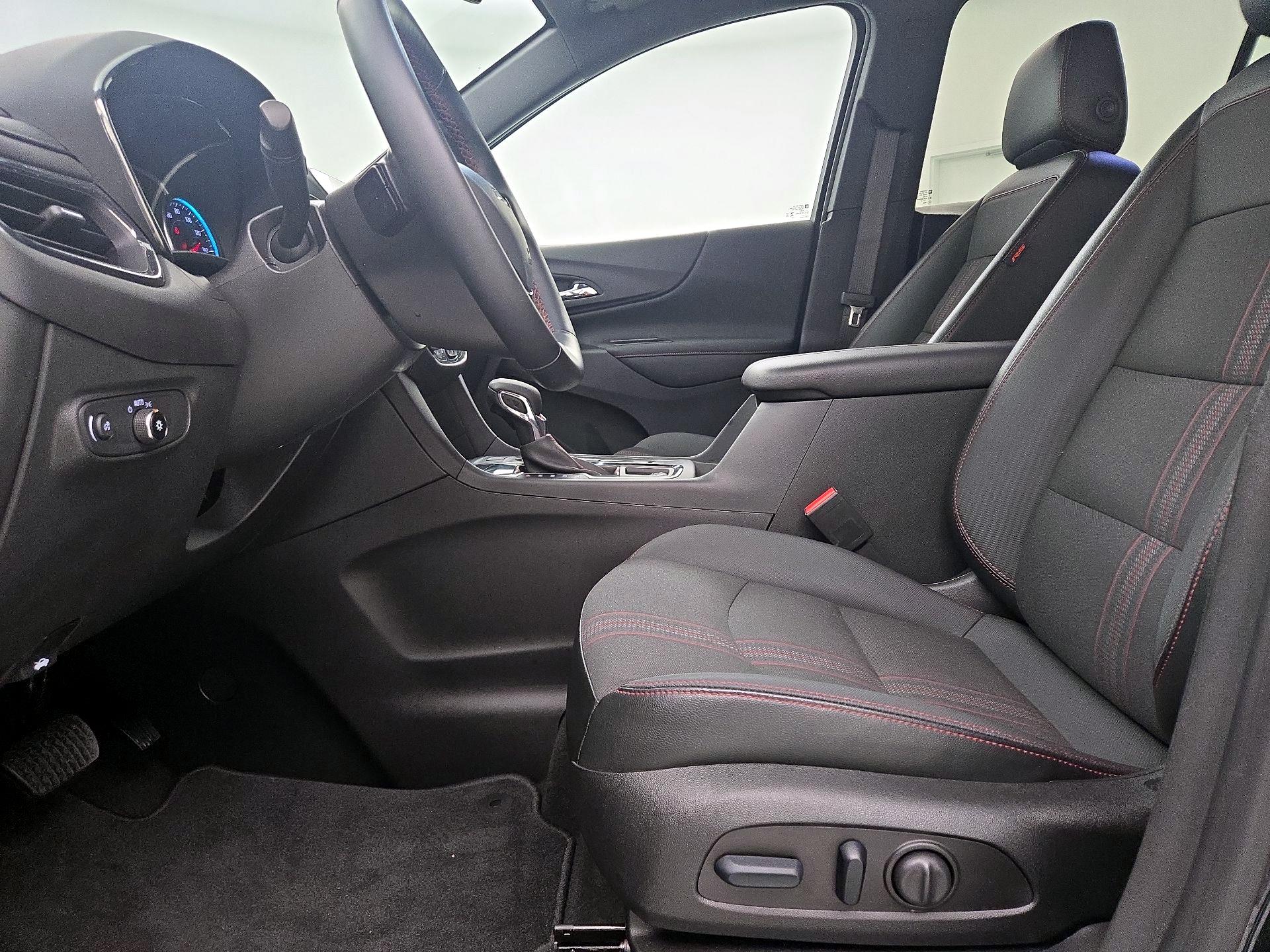 Thumbnail: 2023 Chevrolet Equinox - 11