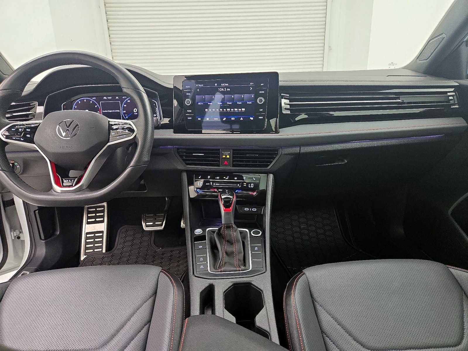 2025 Volkswagen Jetta GLI Autobahn - Photo 10