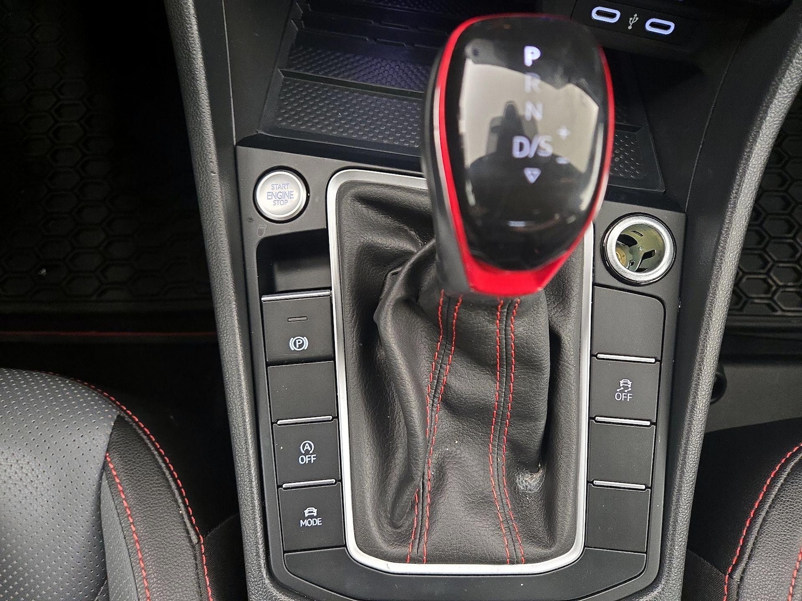 2025 Volkswagen Jetta GLI Autobahn - Photo 18