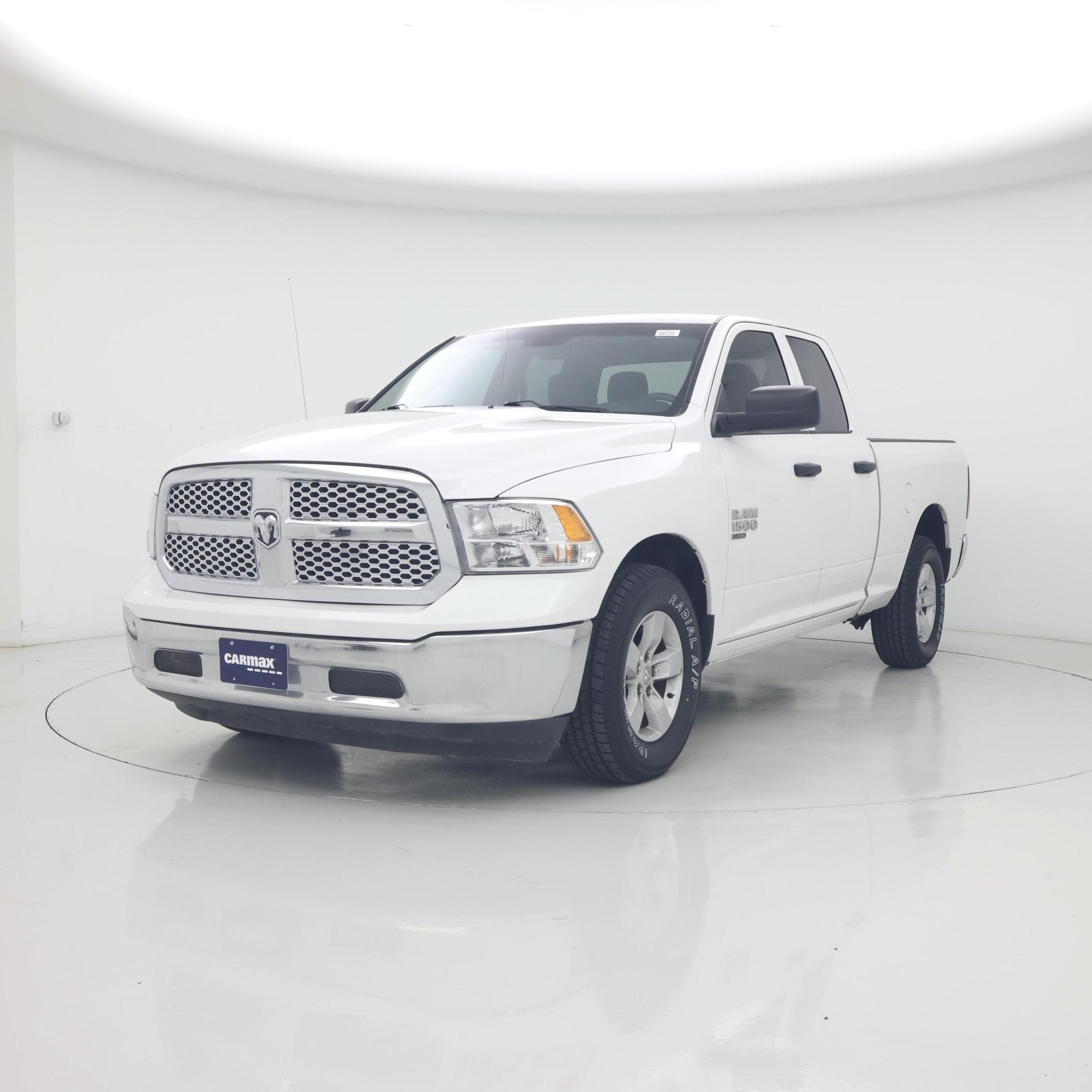 Thumbnail: 2024 RAM 1500 Classic - 4