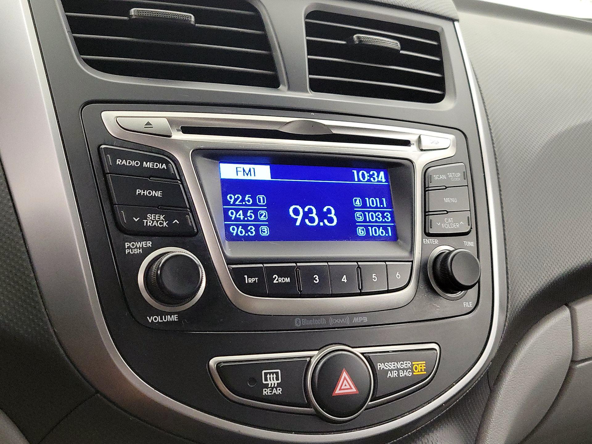 Thumbnail: 2015 Hyundai Accent - 14