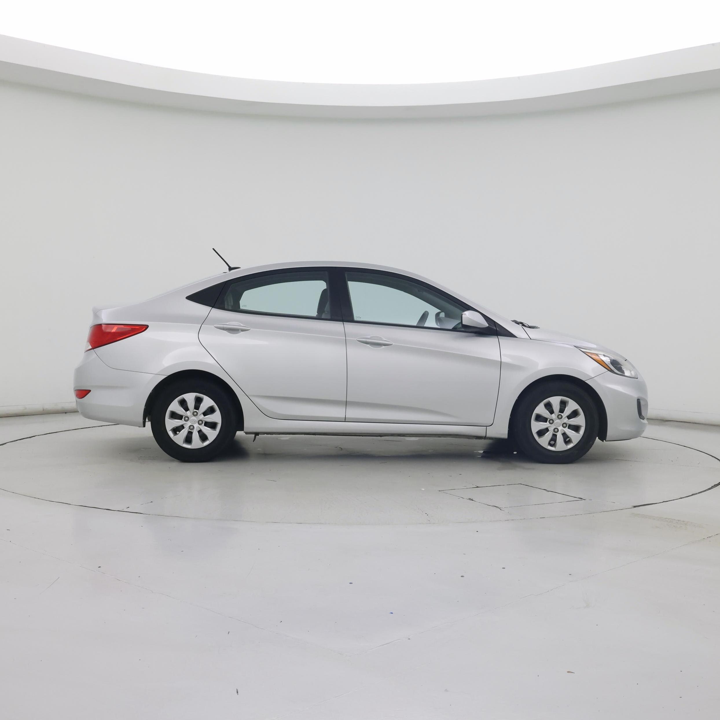 Thumbnail: 2015 Hyundai Accent - 7