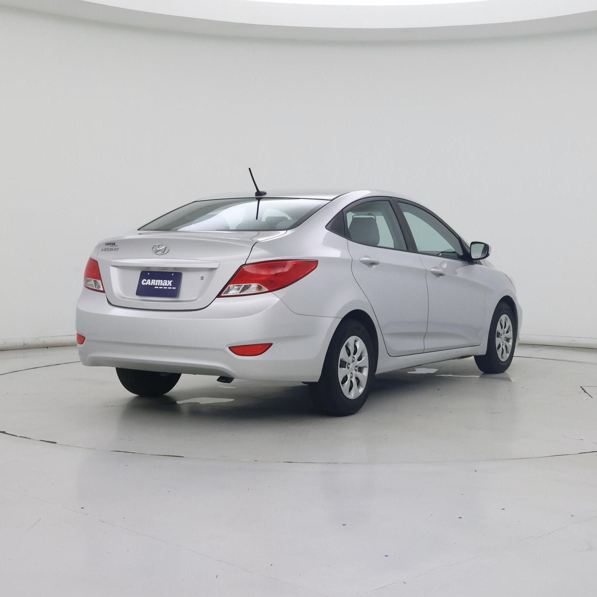 Thumbnail: 2015 Hyundai Accent - 8
