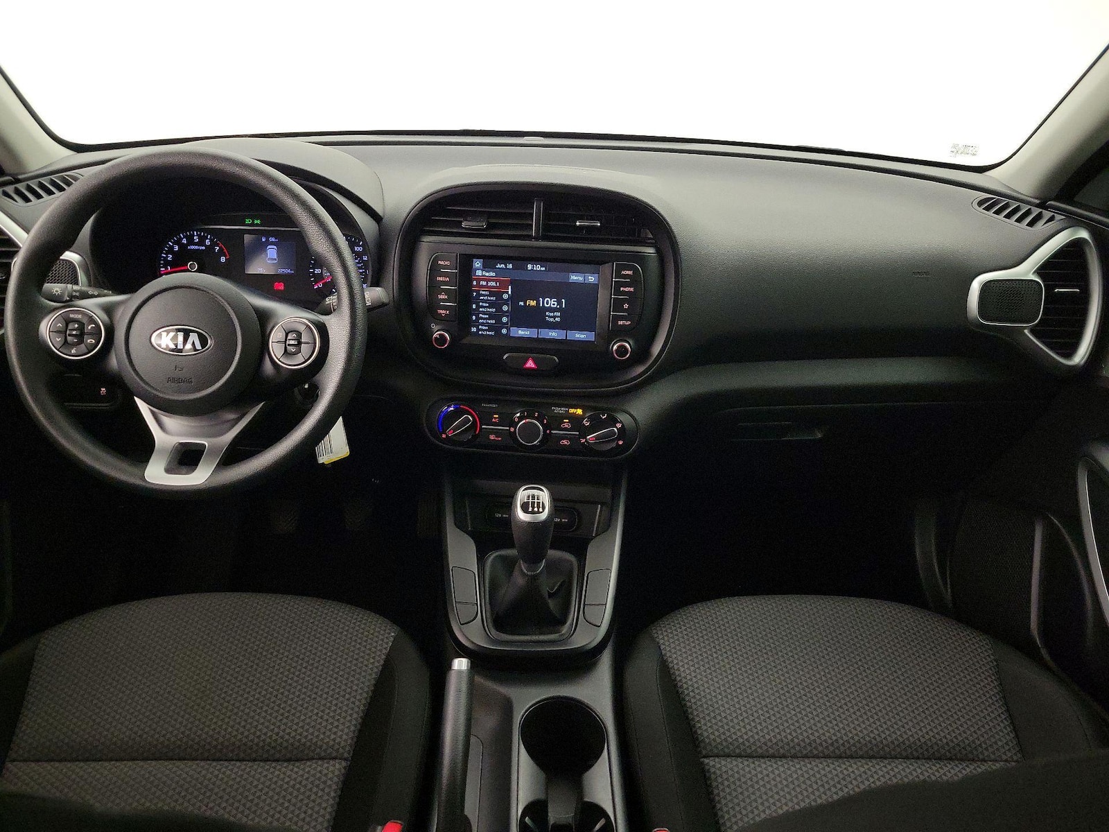 2020 Kia Soul LX - Photo 10