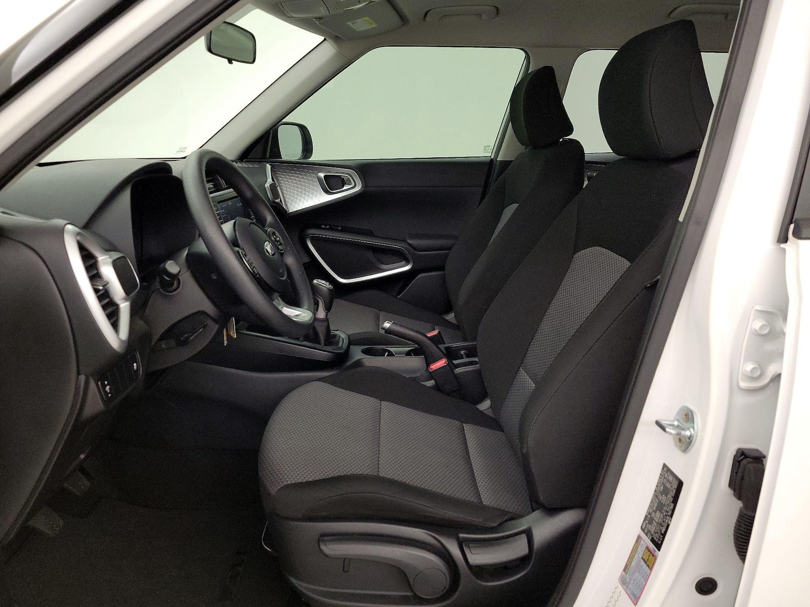 2020 Kia Soul LX - Photo 12
