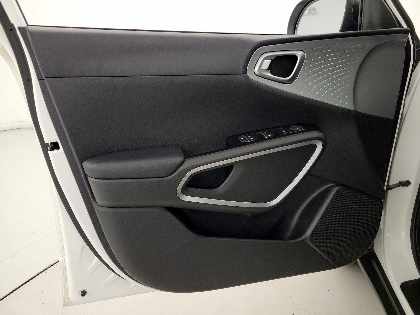 2020 Kia Soul LX - Photo 13