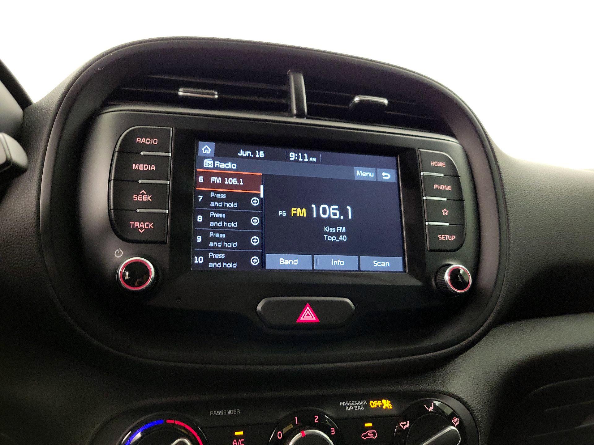 Thumbnail: 2020 Kia Soul - 15