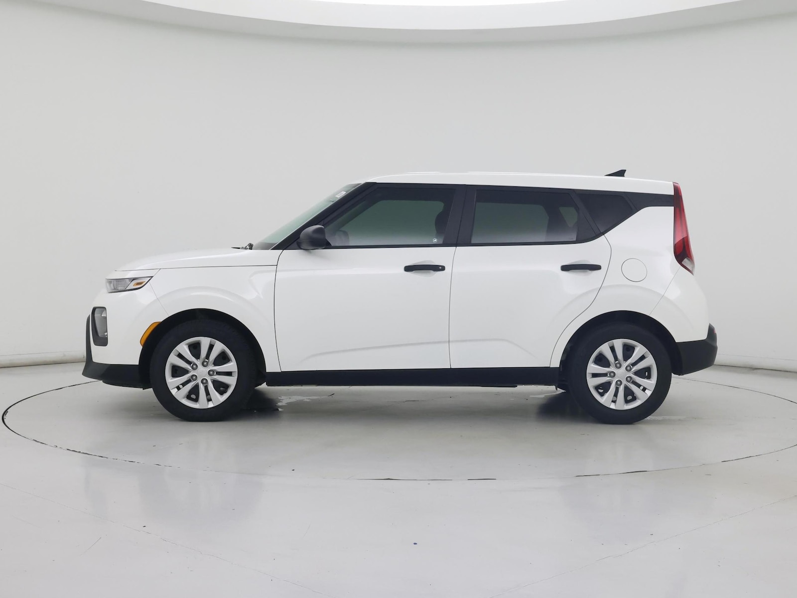 2020 Kia Soul LX - Photo 4