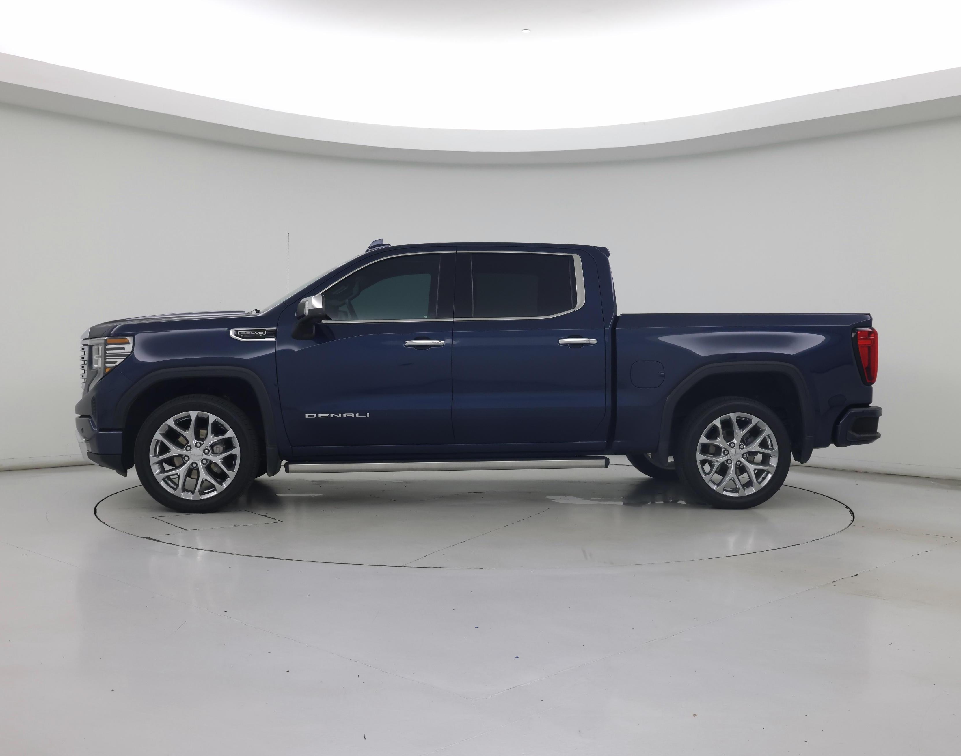 Thumbnail: 2022 GMC Sierra 1500 - 3