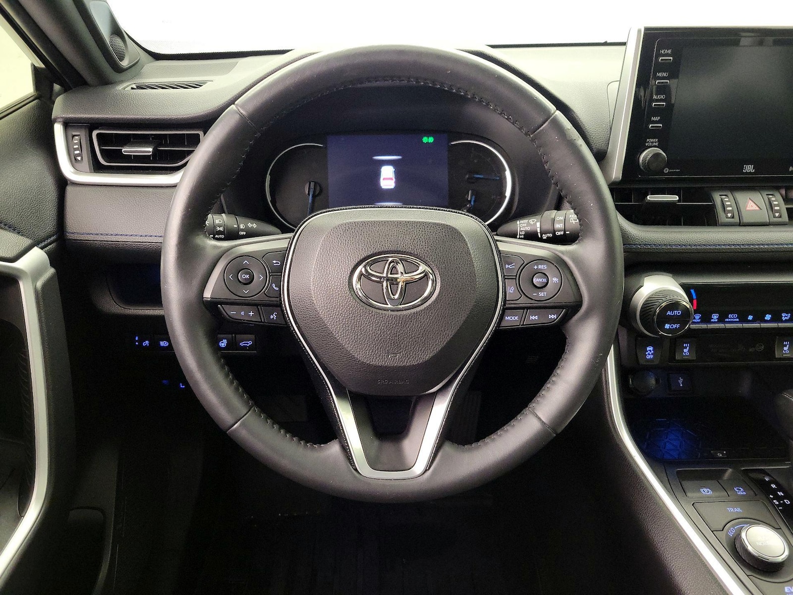 2020 Toyota RAV4 XSE - Photo 11