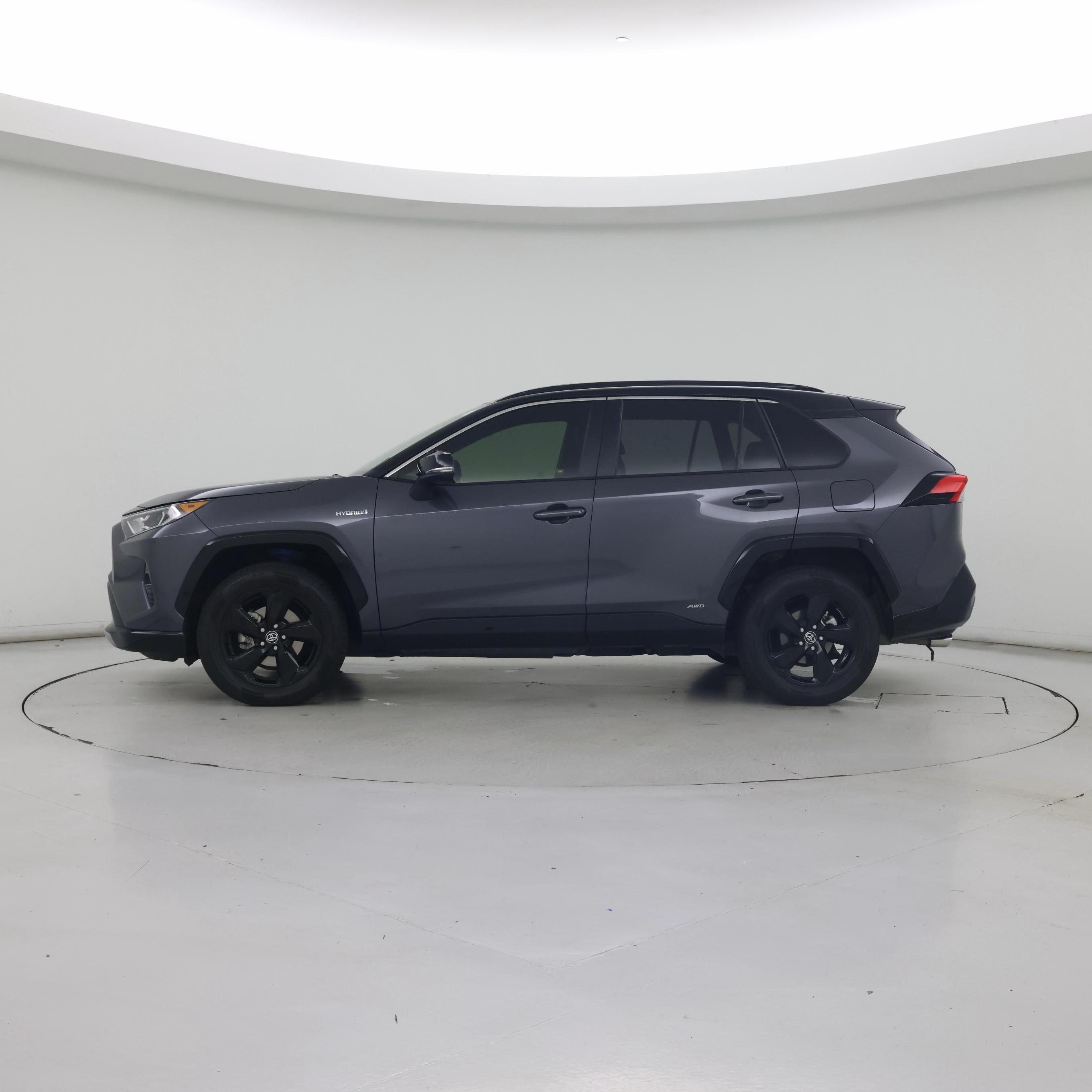 Thumbnail: 2020 Toyota RAV4 - 3