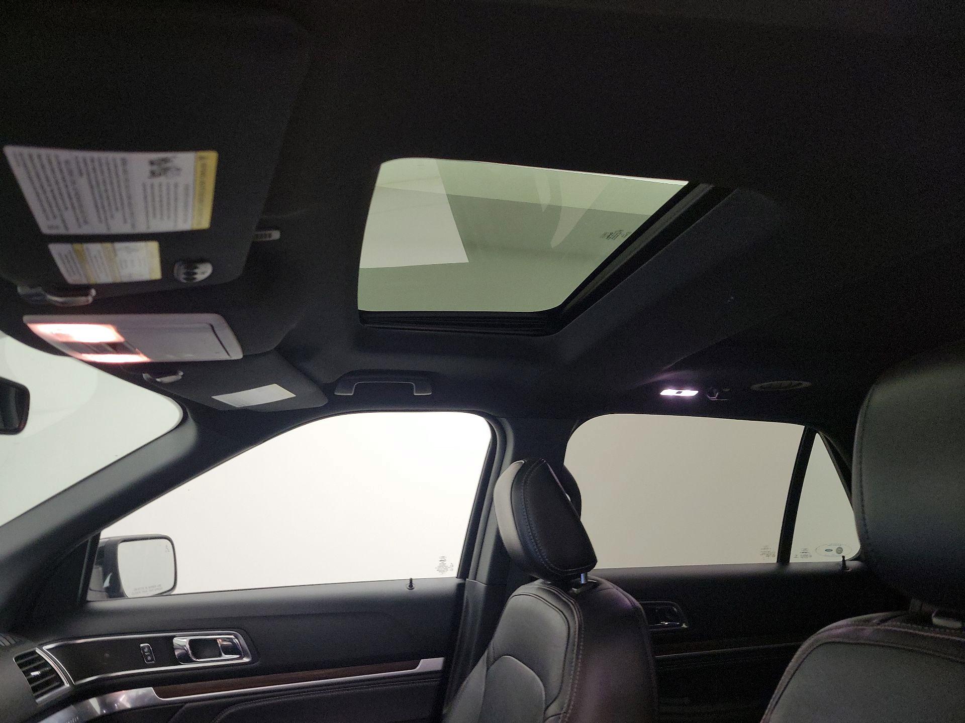 Thumbnail: 2018 Ford Explorer - 20