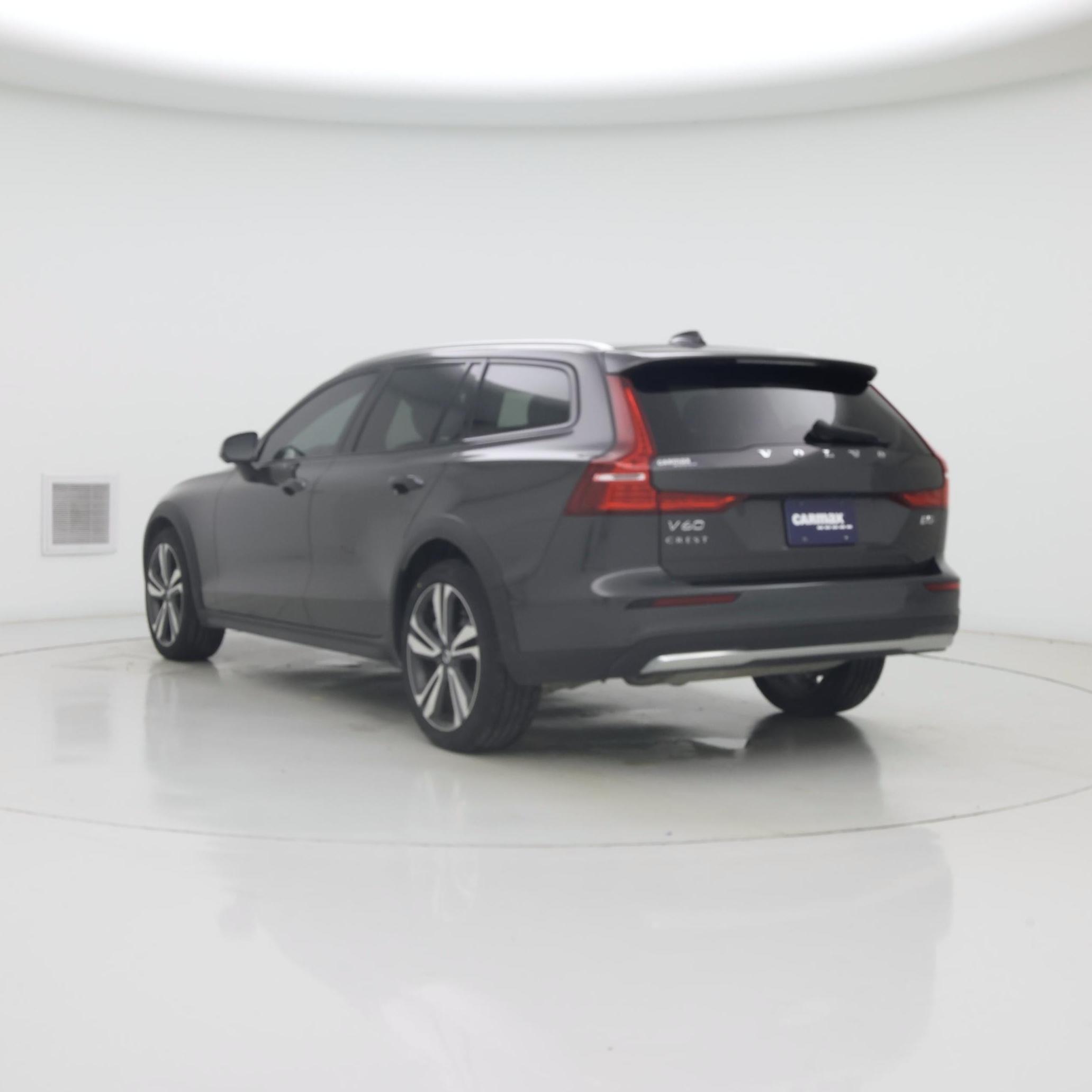 Thumbnail: 2023 Volvo S60 - 2