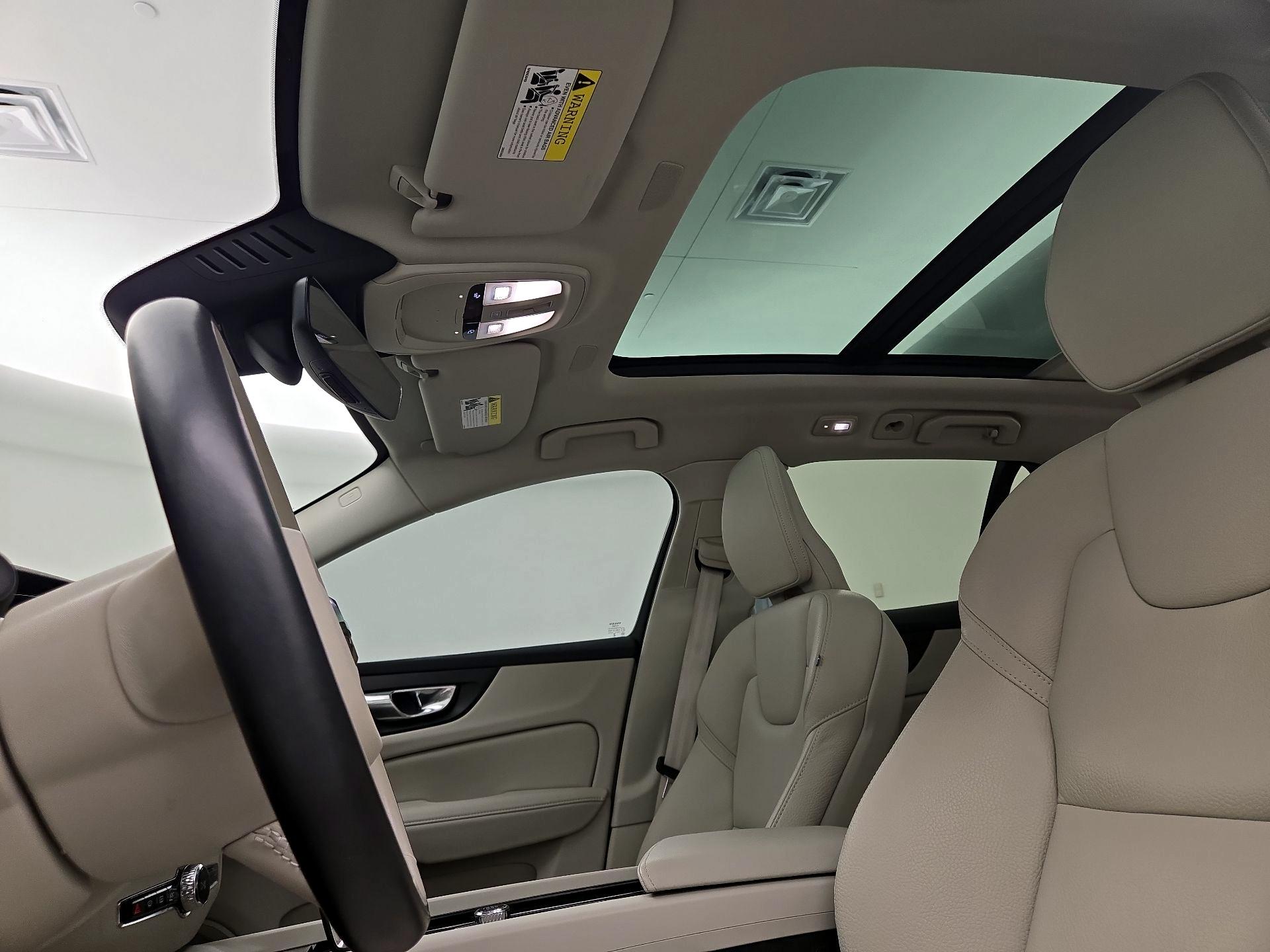 Thumbnail: 2023 Volvo S60 - 20