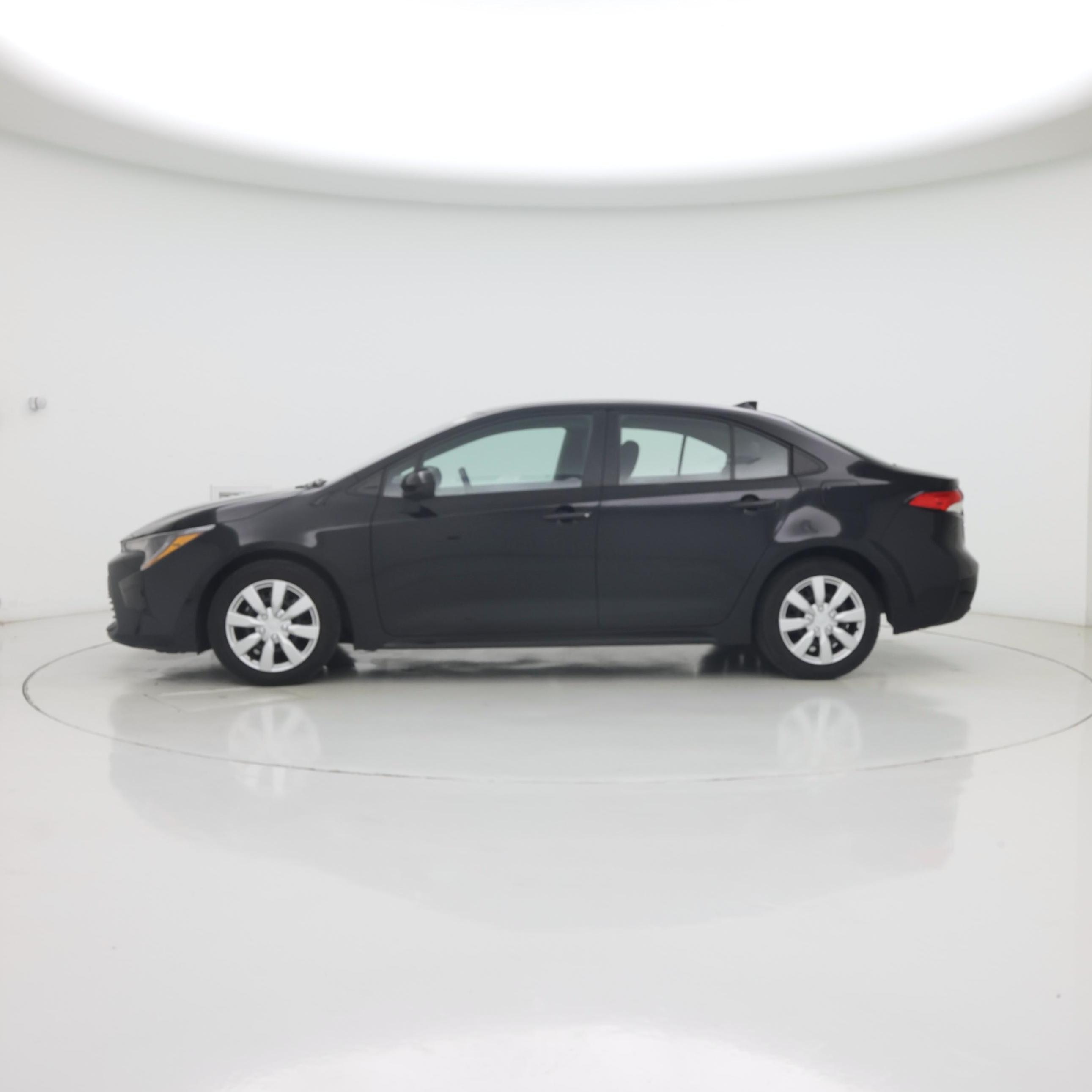 Thumbnail: 2025 Toyota Corolla - 3