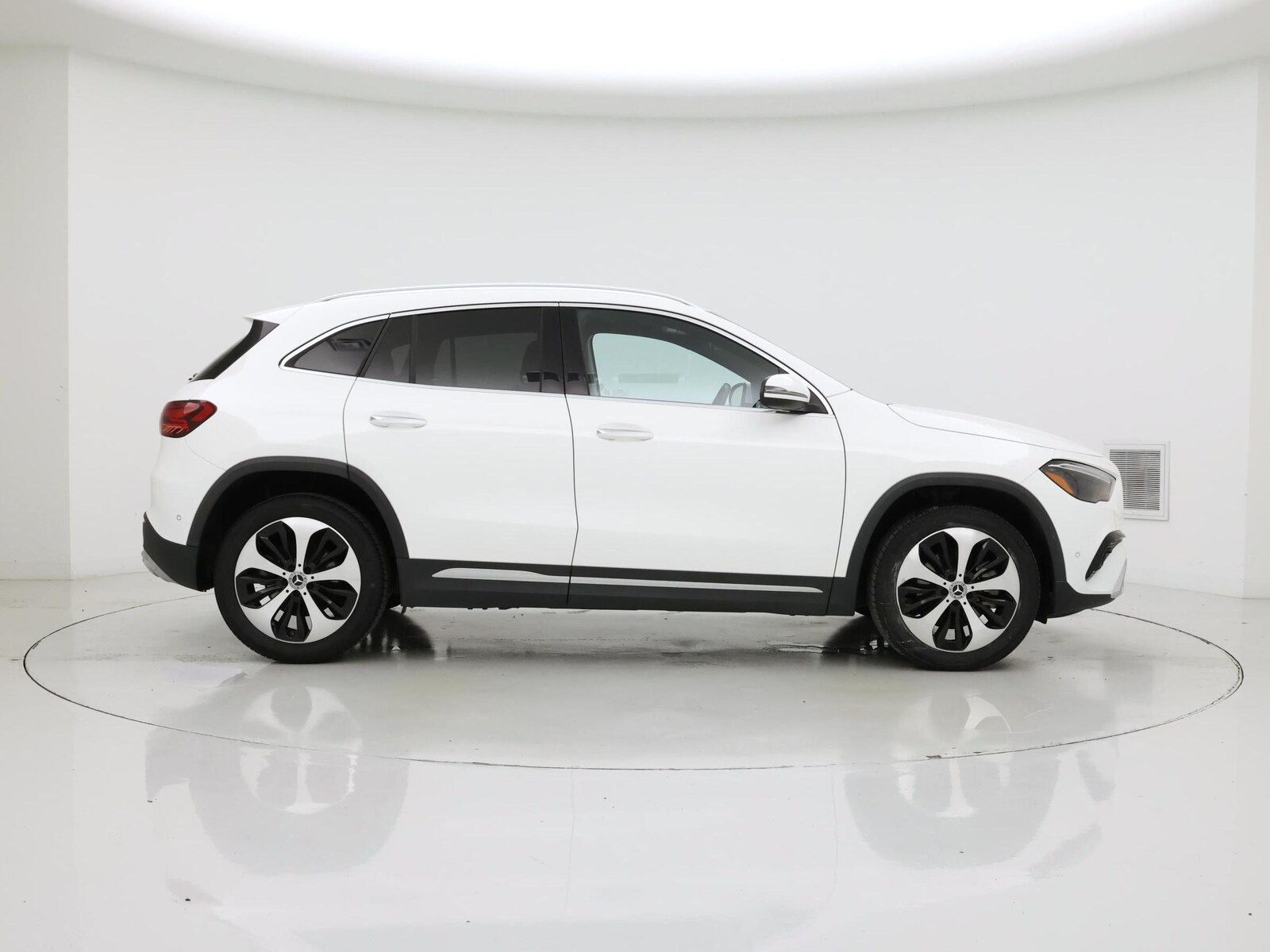 2025 Mercedes-Benz GLA GLA250 - Photo 8