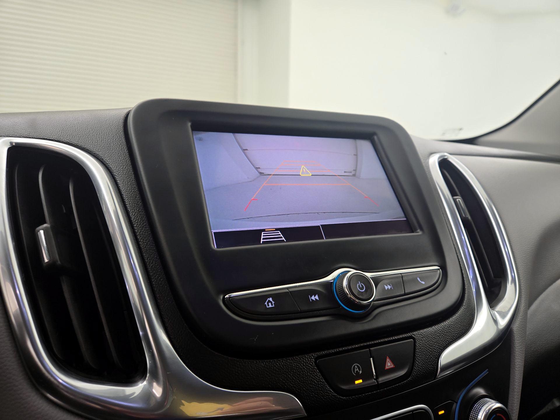 Thumbnail: 2022 Chevrolet Equinox - 14