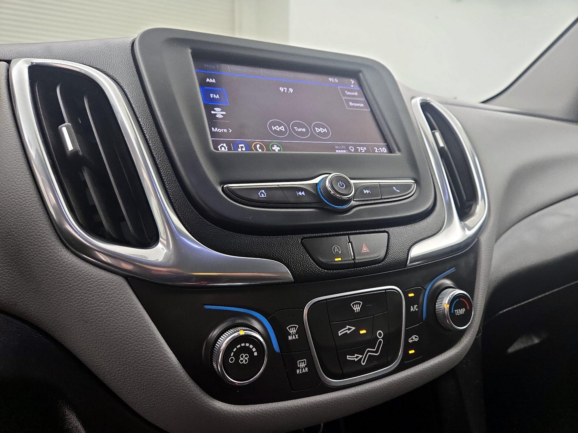 Thumbnail: 2022 Chevrolet Equinox - 16