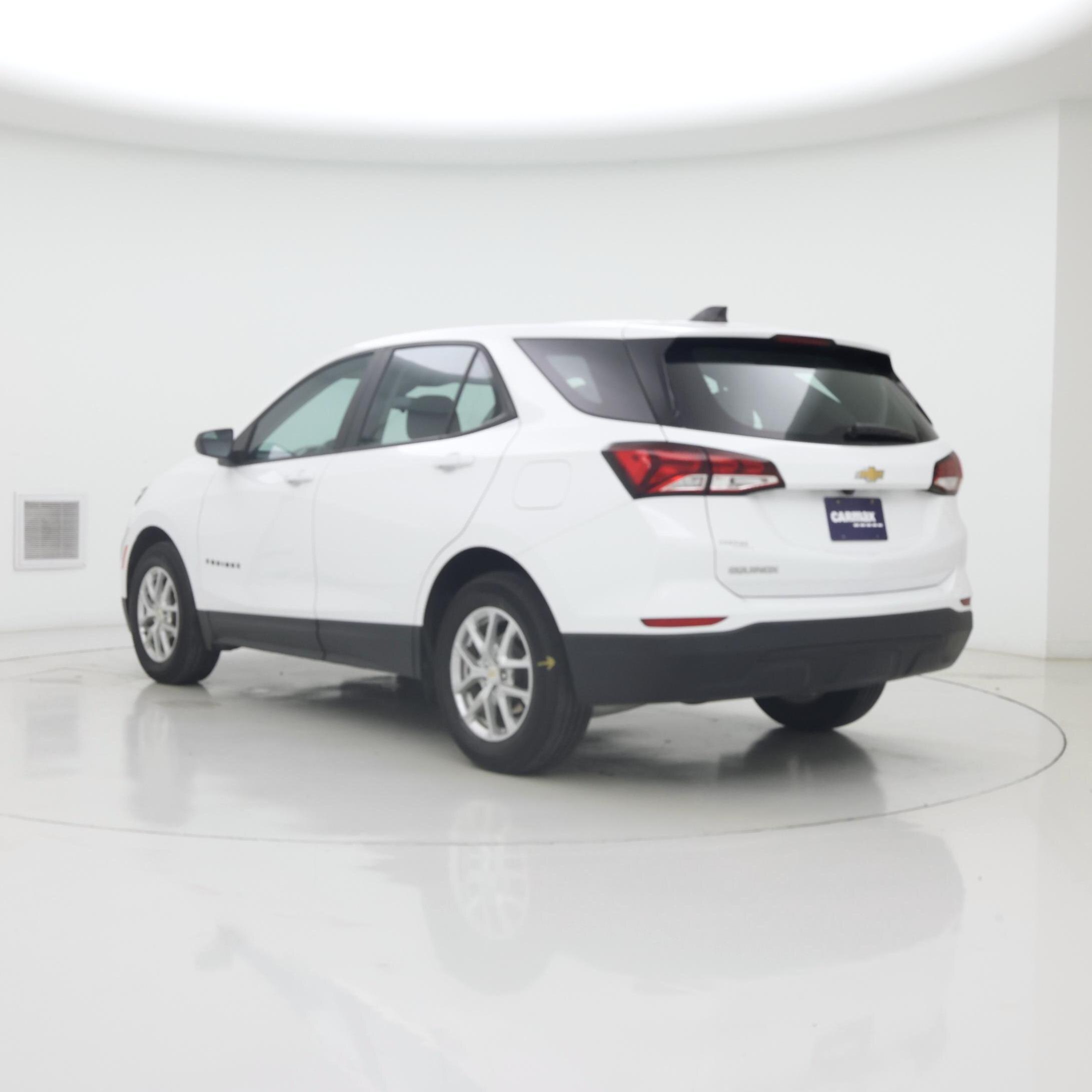 Thumbnail: 2022 Chevrolet Equinox - 2