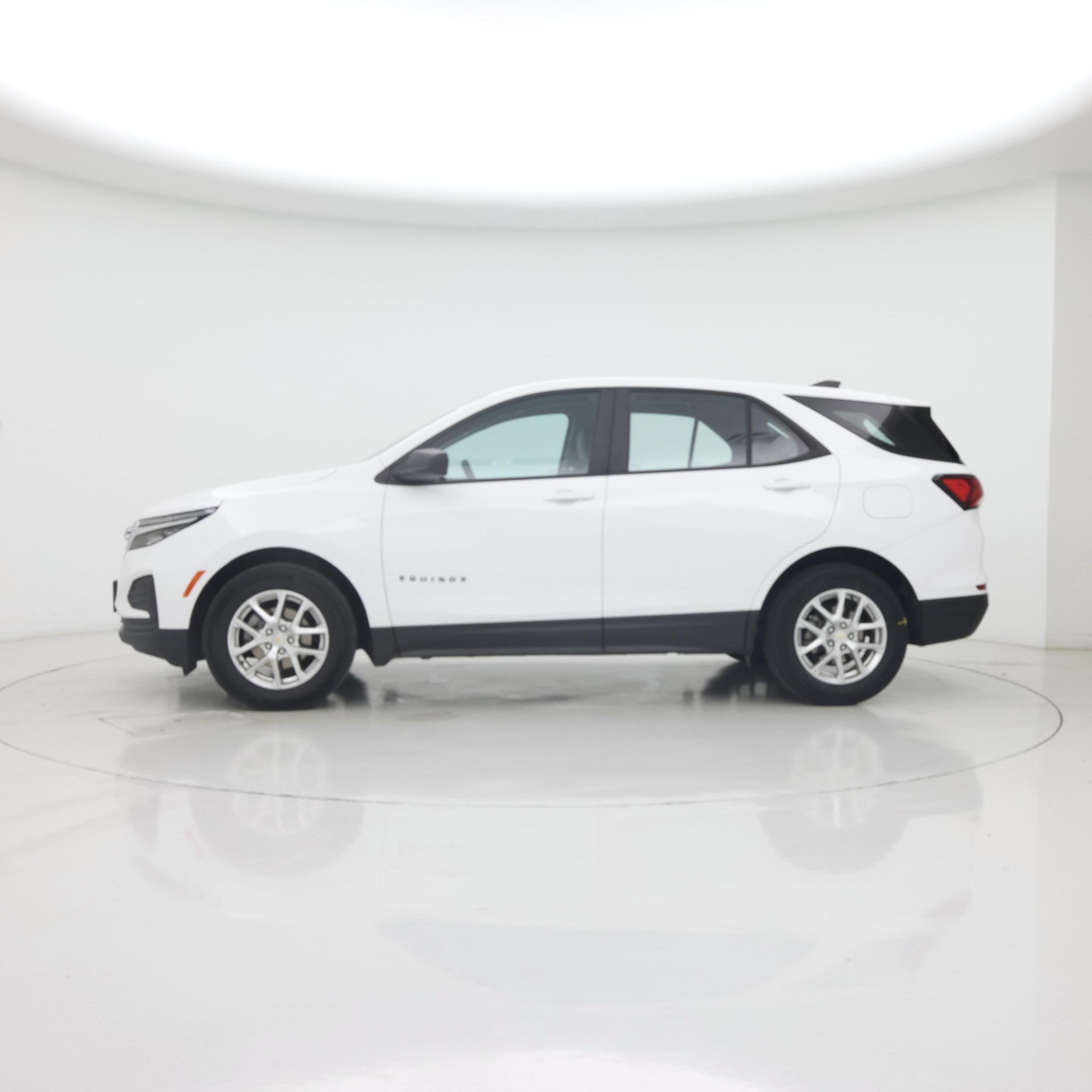 Thumbnail: 2022 Chevrolet Equinox - 3