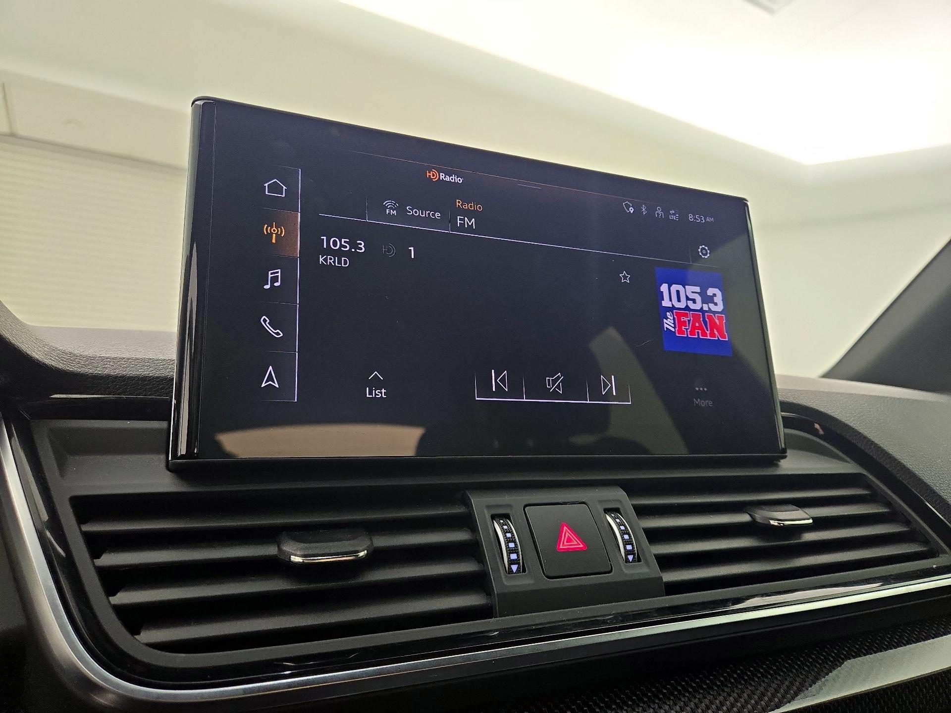 Thumbnail: 2022 Audi SQ5 - 15
