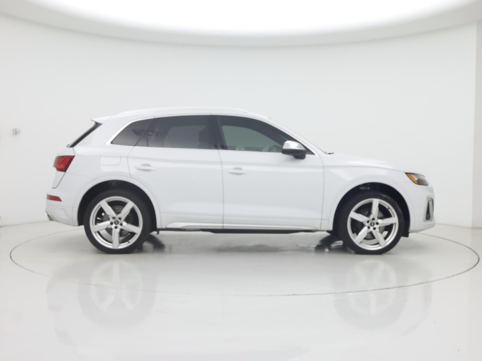 2022 Audi SQ5 Premium - Photo 8