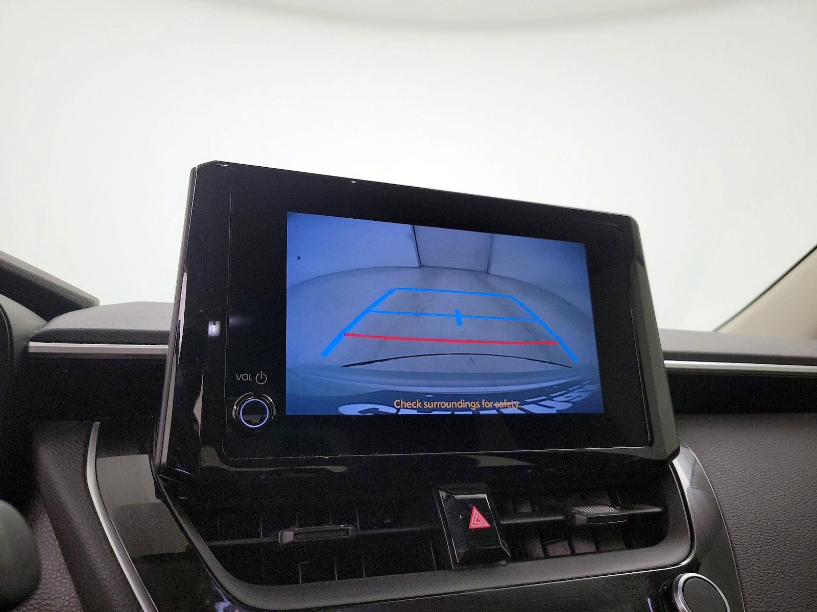 2024 Toyota Corolla LE - Photo 15