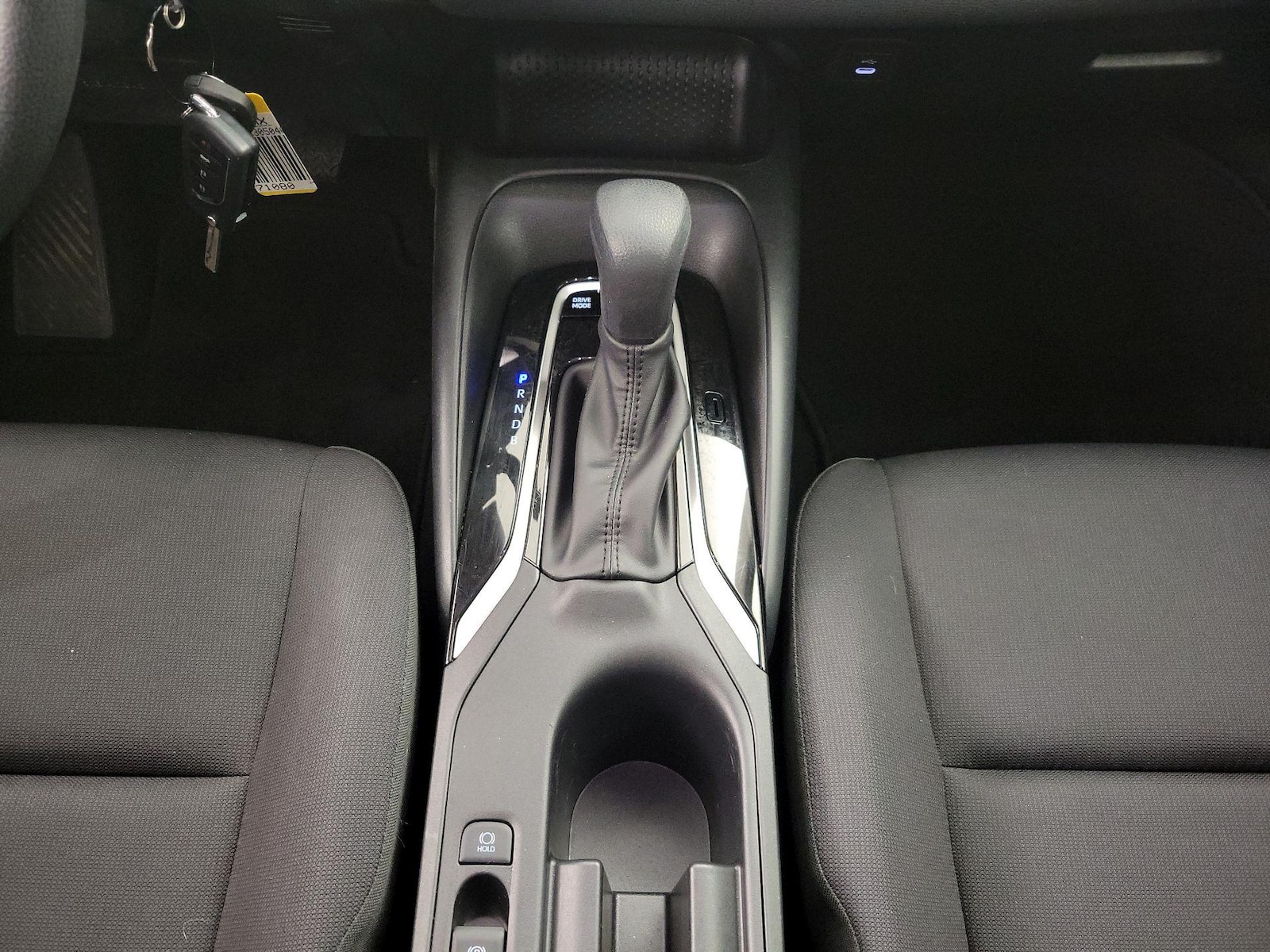 2024 Toyota Corolla LE - Photo 18