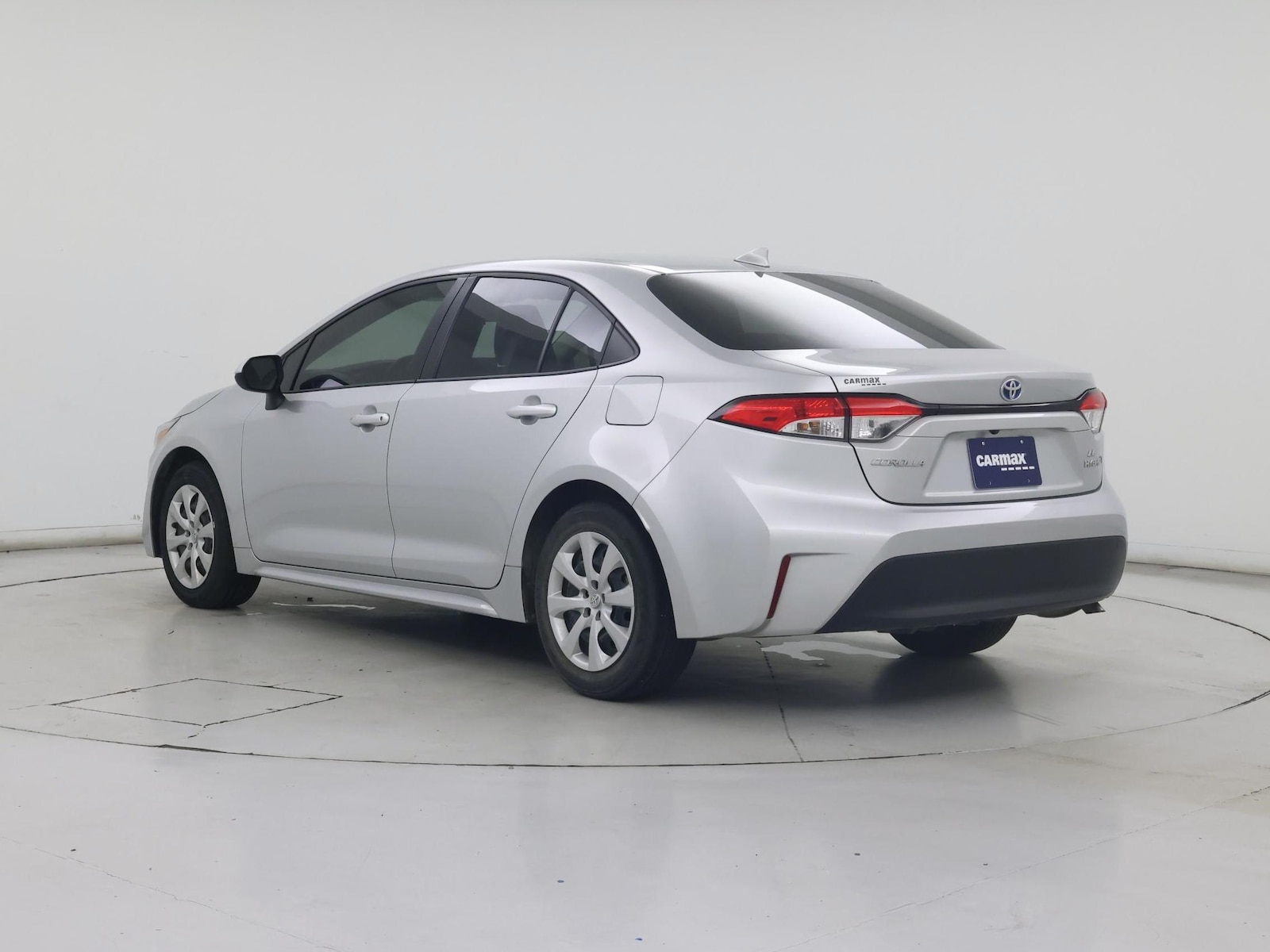 2024 Toyota Corolla LE - Photo 3