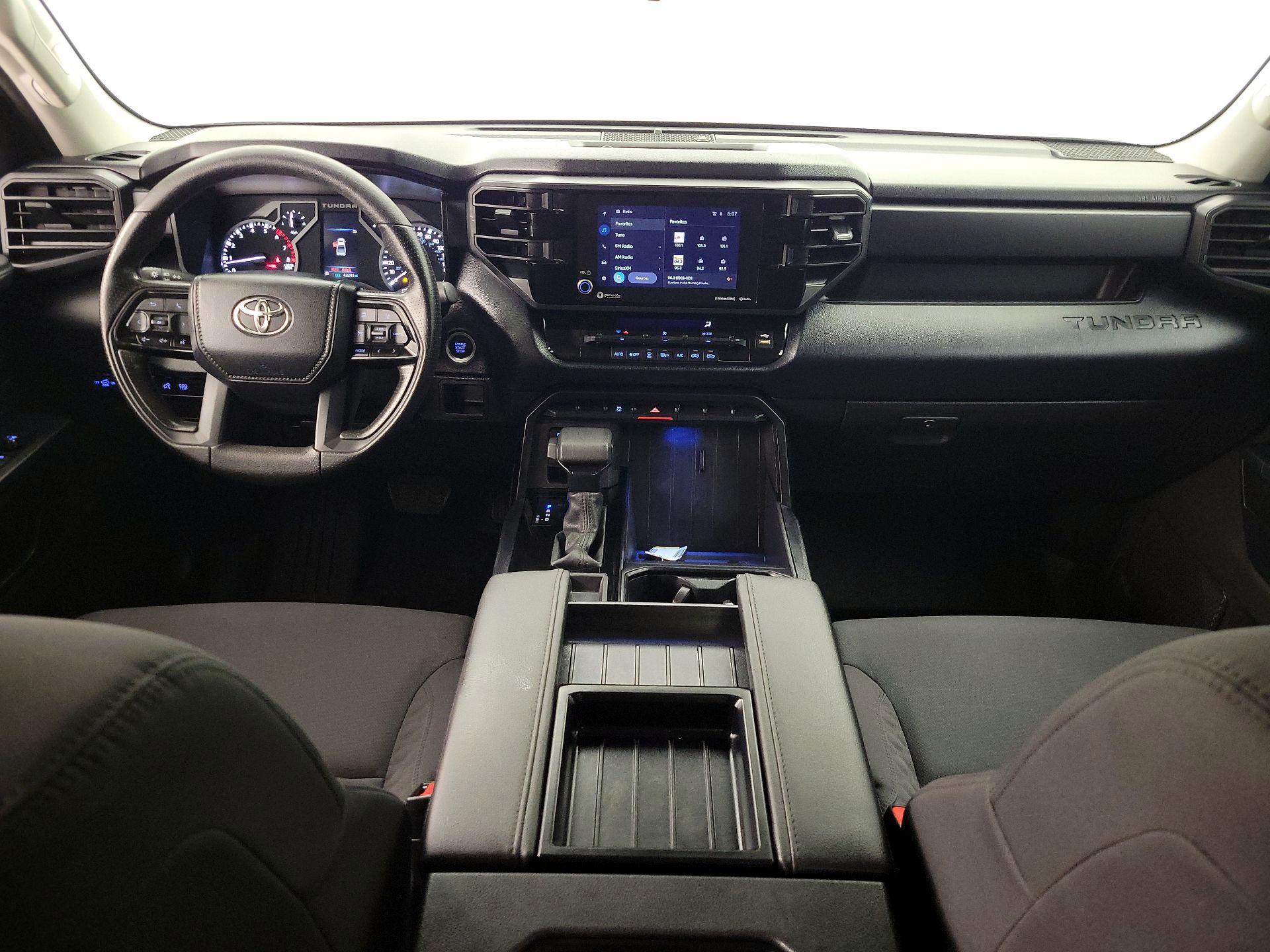 Thumbnail: 2024 Toyota Tundra - 9
