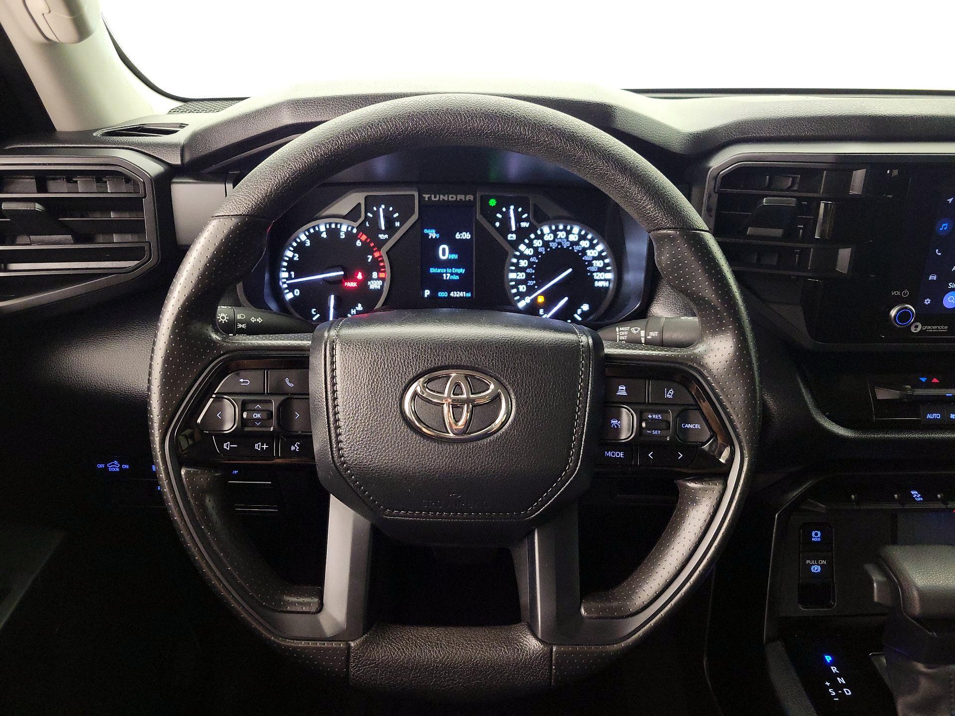 Thumbnail: 2024 Toyota Tundra - 10