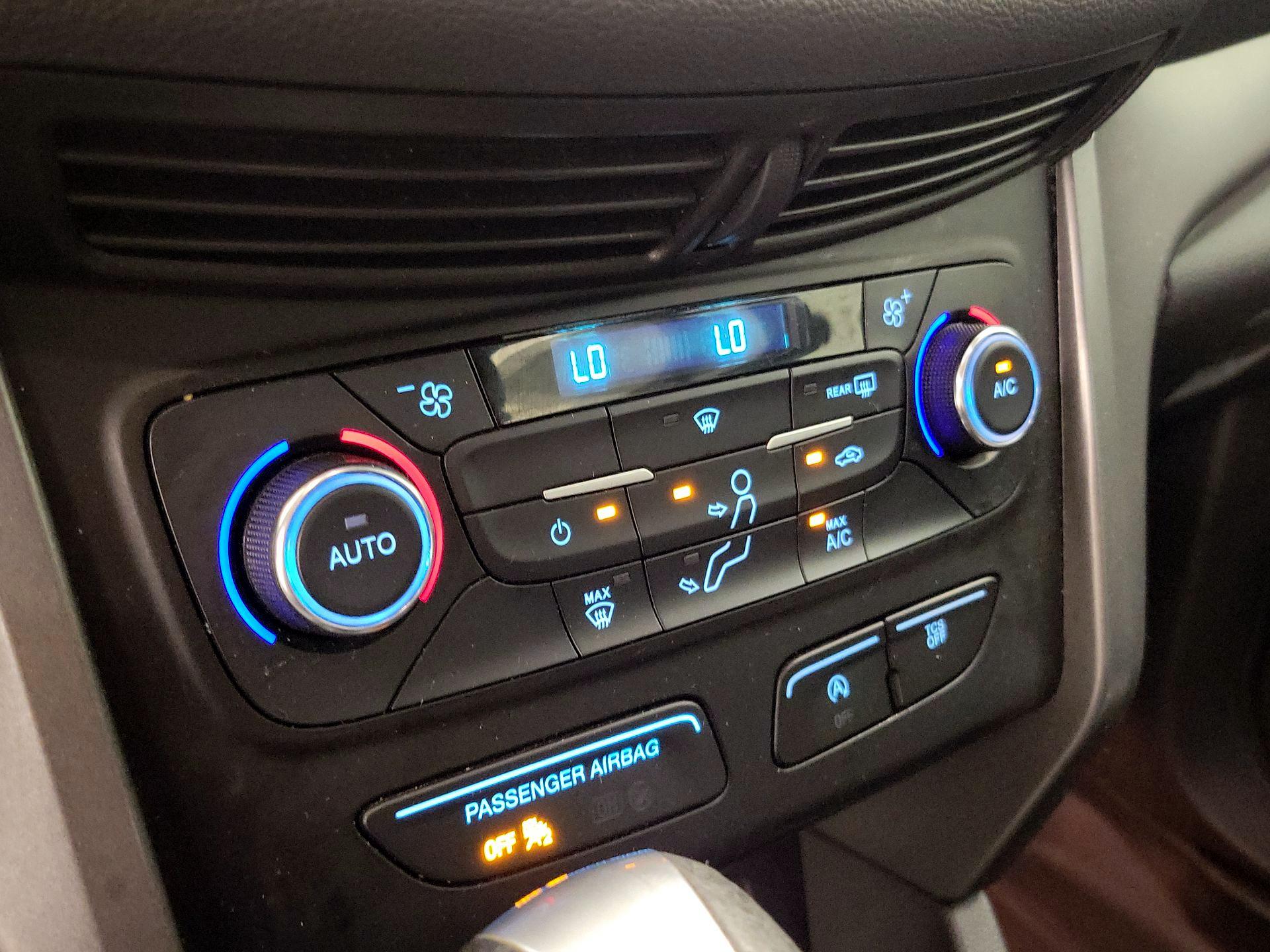 Thumbnail: 2017 Ford Escape - 16