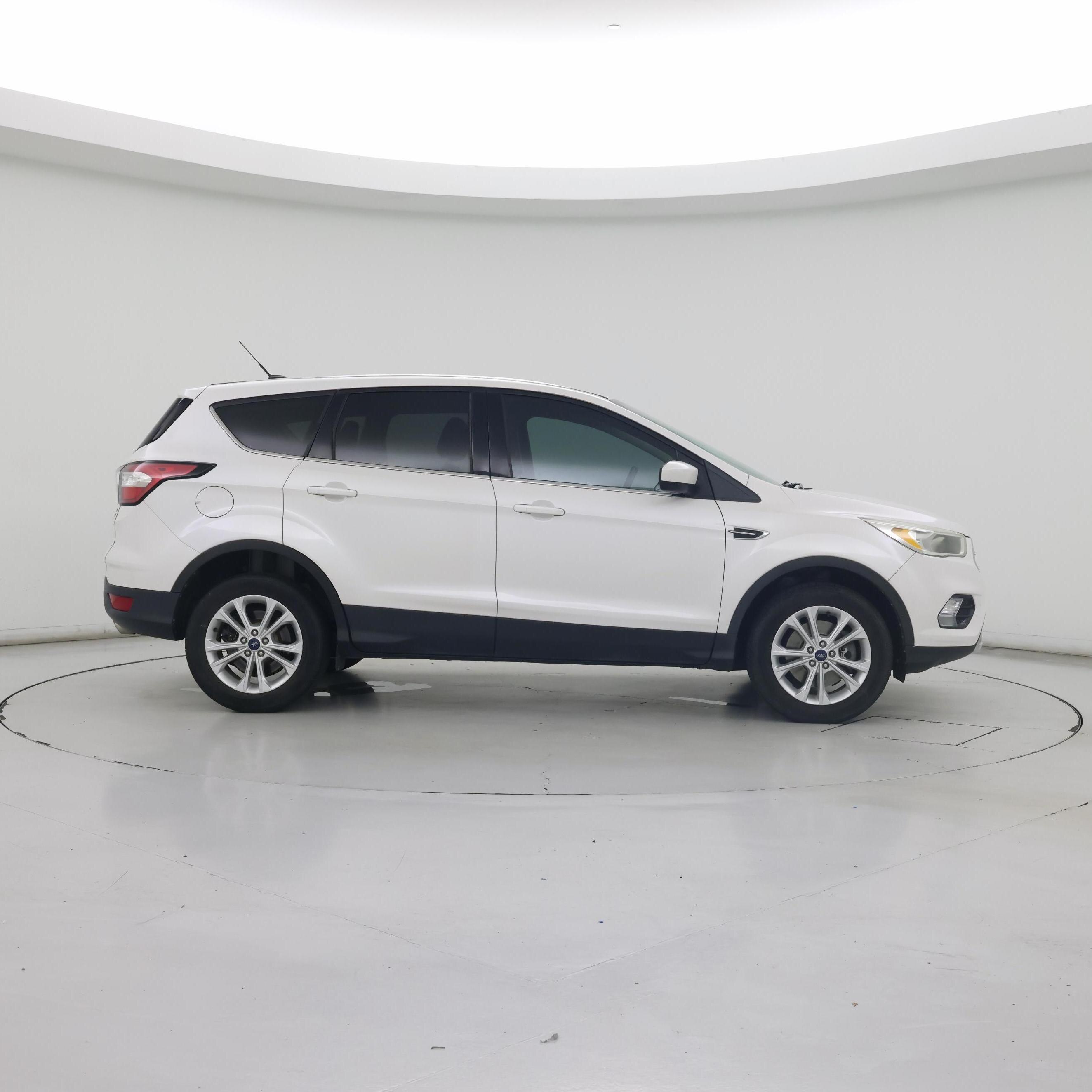 Thumbnail: 2017 Ford Escape - 7