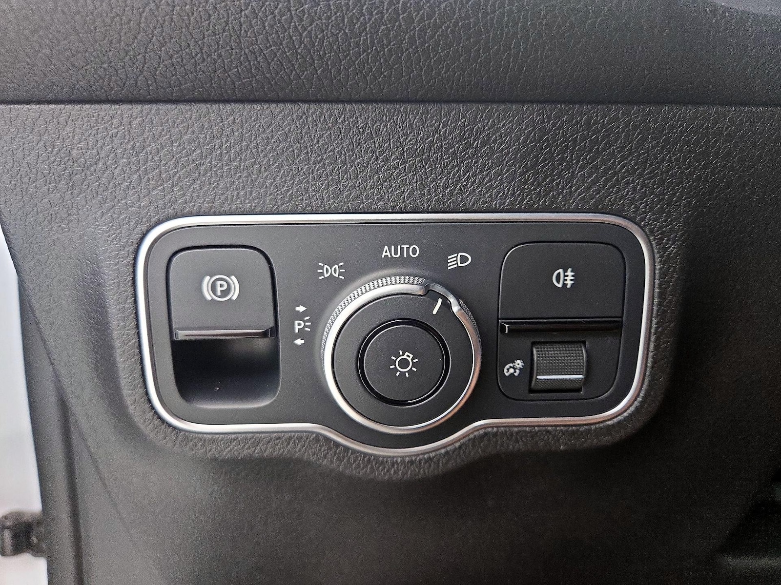 2023 Mercedes-Benz GLB Base - Photo 14