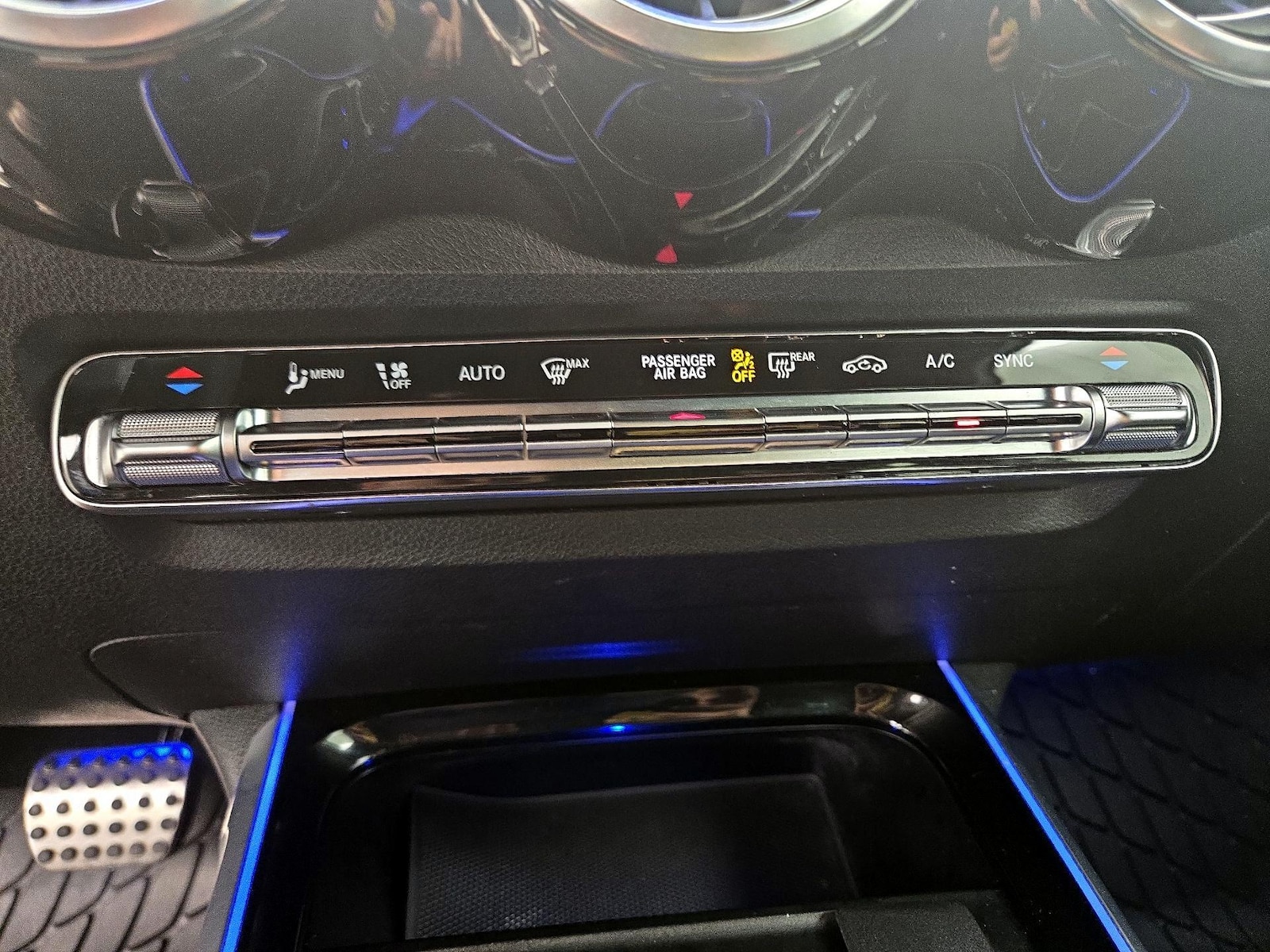 2023 Mercedes-Benz GLB Base - Photo 17