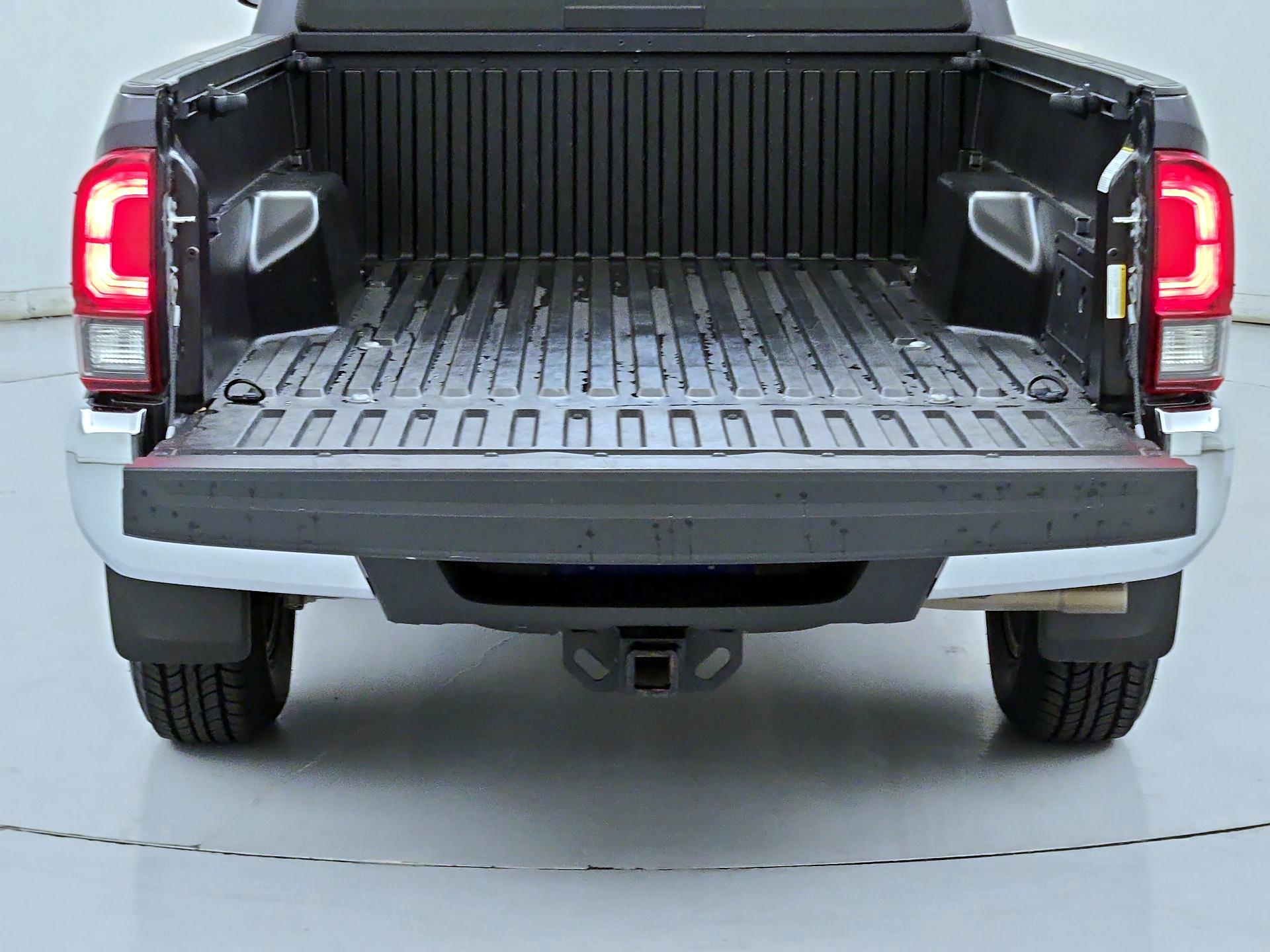 Thumbnail: 2023 Toyota Tacoma - 20
