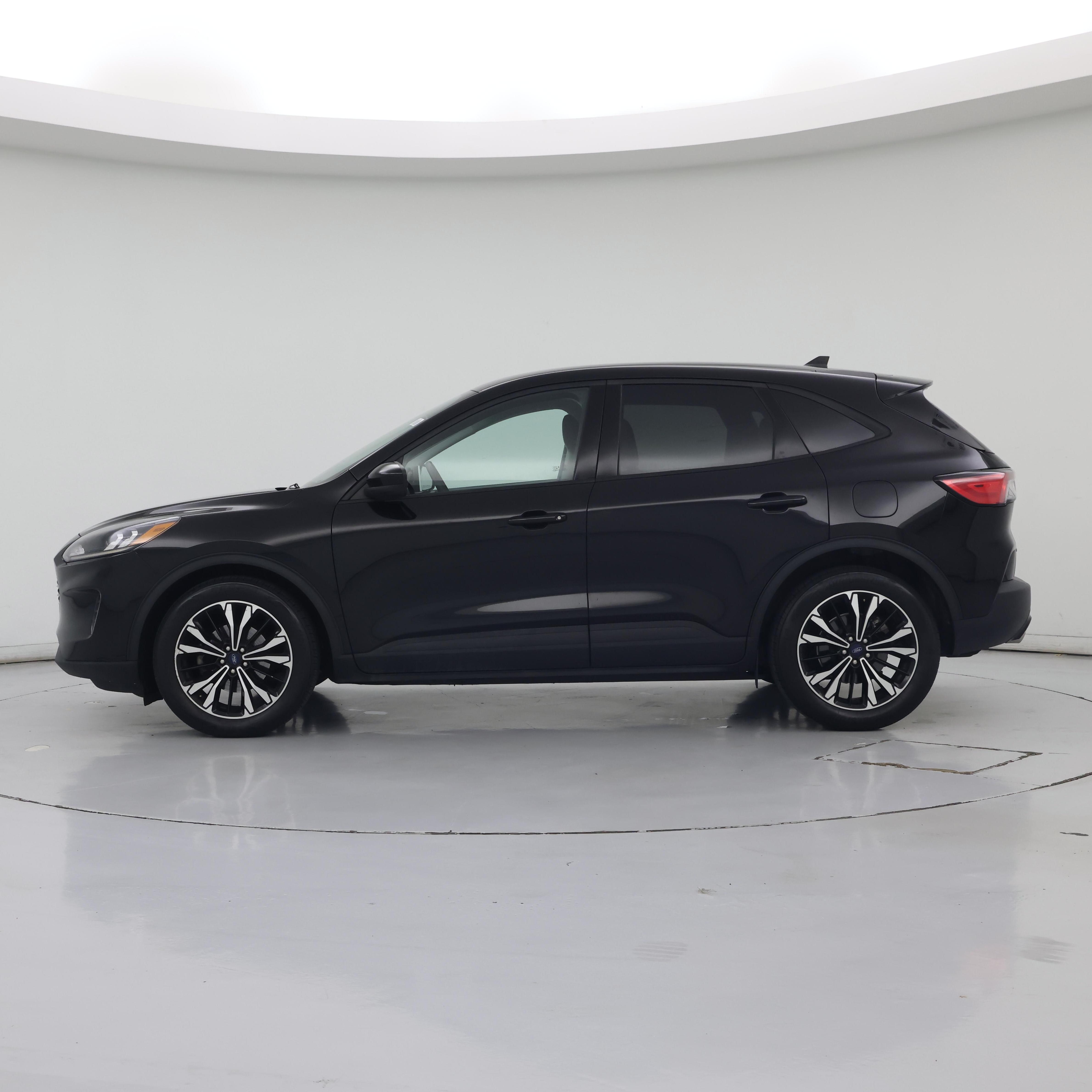 Thumbnail: 2022 Ford Escape - 3