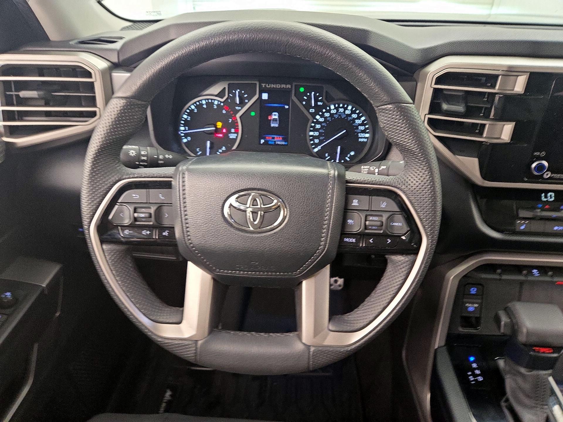 Thumbnail: 2024 Toyota Tundra - 10
