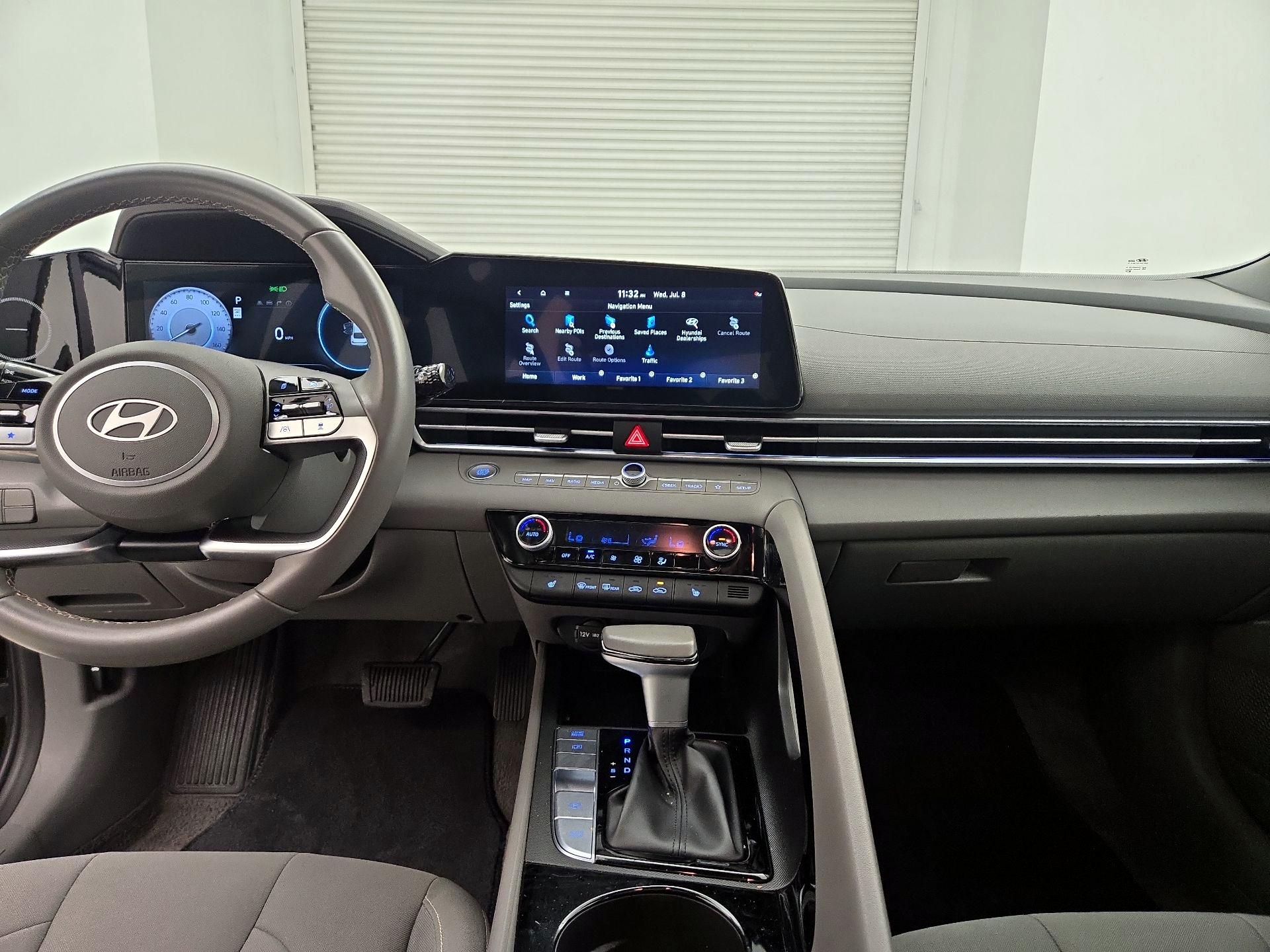 Thumbnail: 2025 Hyundai Elantra - 9