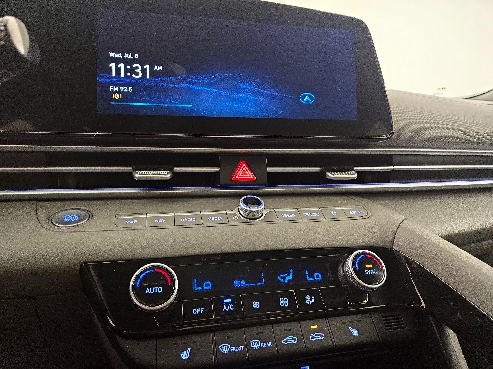 Thumbnail: 2025 Hyundai Elantra - 17