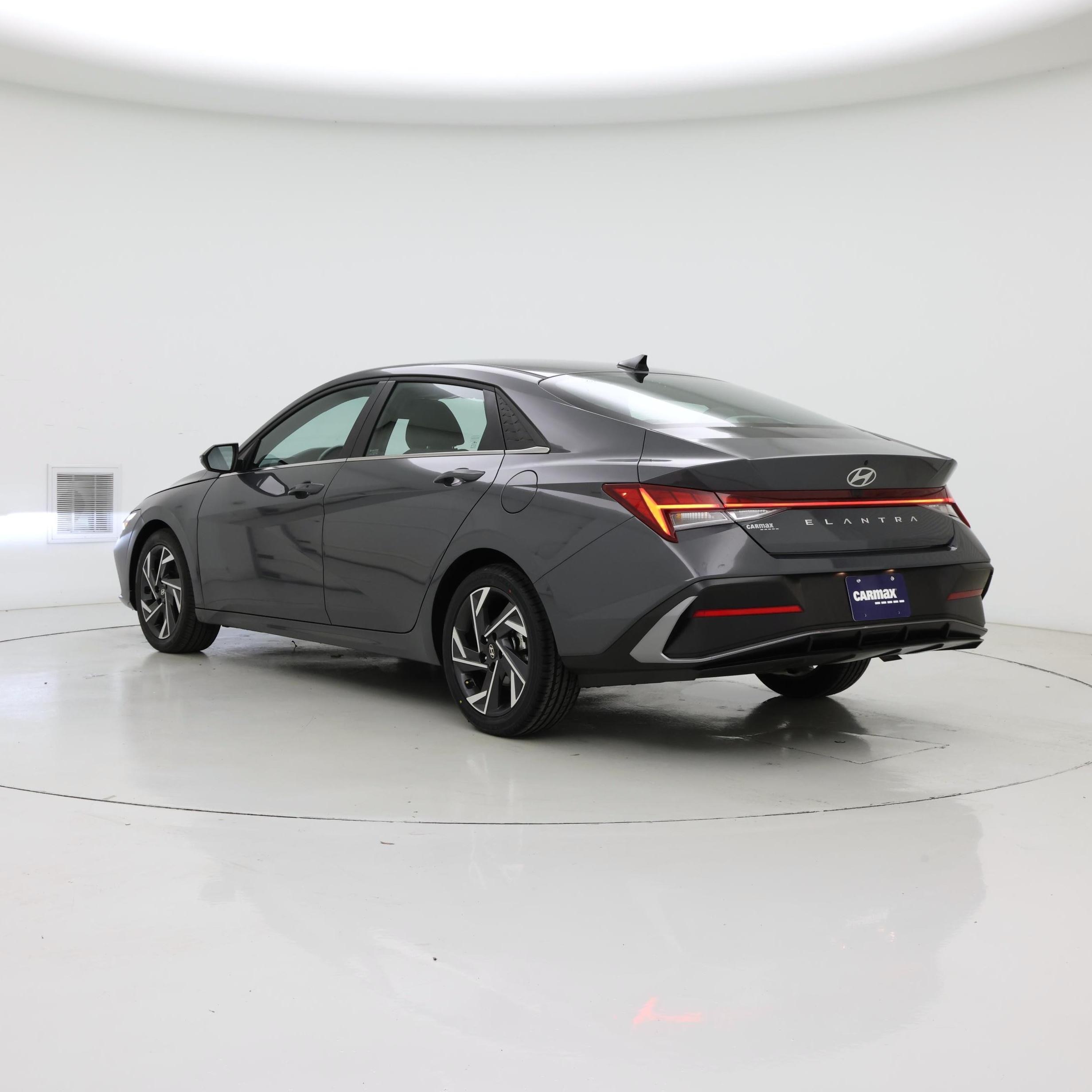 Thumbnail: 2025 Hyundai Elantra - 2