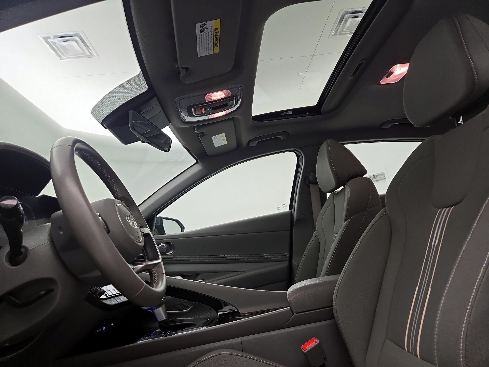 Thumbnail: 2025 Hyundai Elantra - 20