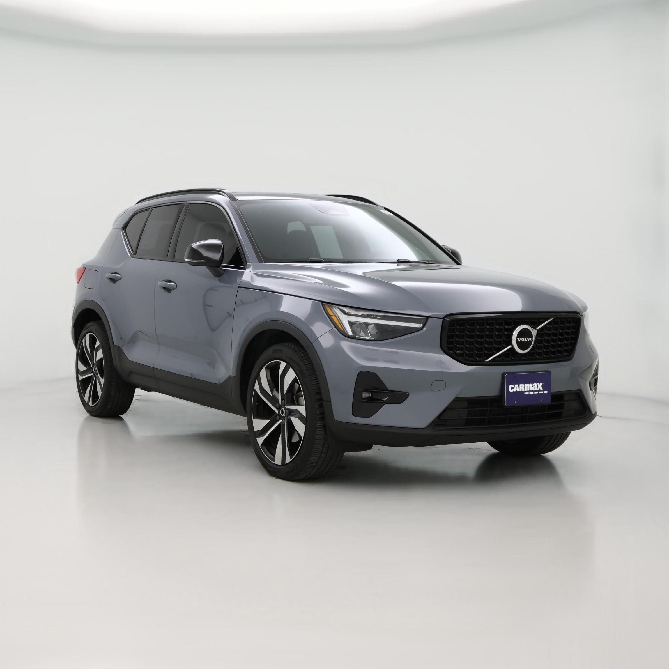 Thumbnail: 2023 Volvo XC40 - 1